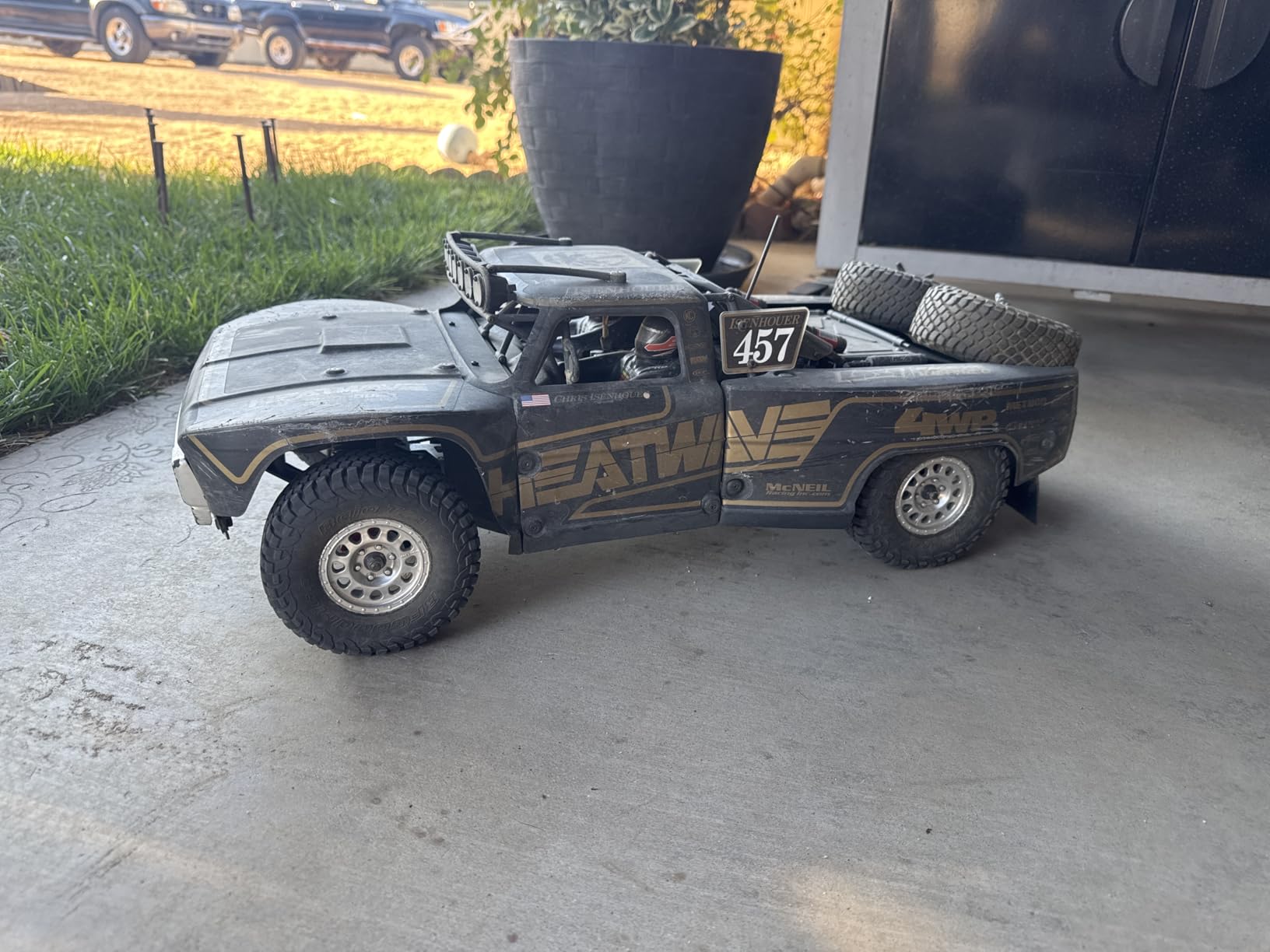 Losi Baja Rey 2.0 1/10 4 Wheel Drive BL RTR Heat Wave LOS03049 Desert Truck customer photo 1