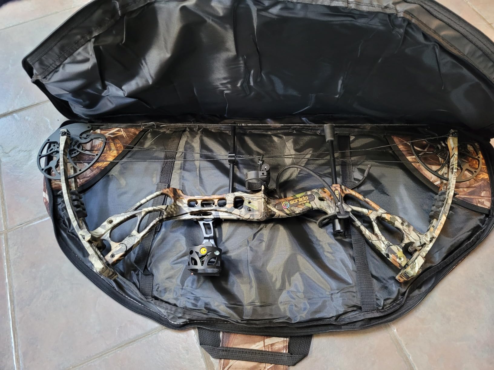 Archery Compound Bow Case Soft Bow Bag with Arrow Quiver Light-Weight Bow Carry Bag with Adjustable Shoulder Strap & Backpack Straps for Adults Hunting and Target Practice customer photo 2
