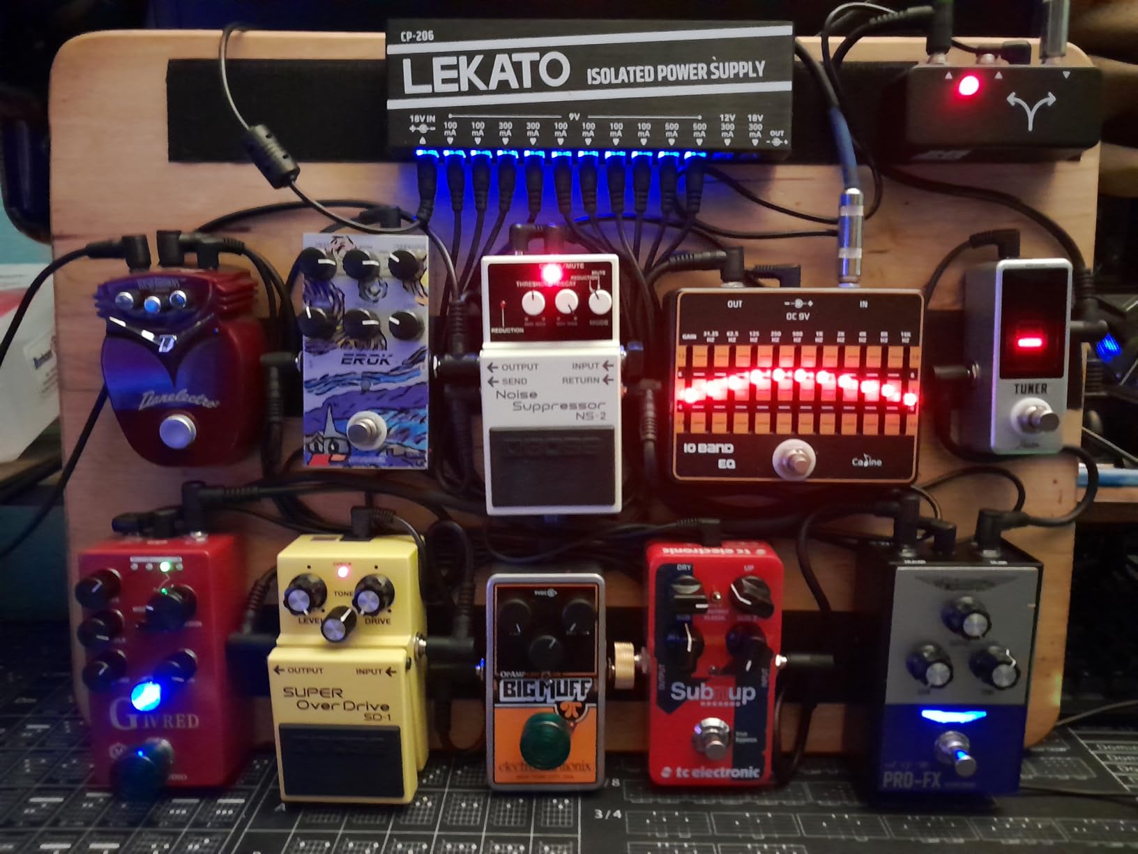 LEKATO Guitar Pedal Power Supply - 12 Port Isolated Power Supply, DC Output 9V/12V/18V, 100mA to 500mA for Effect Pedals customer photo 1