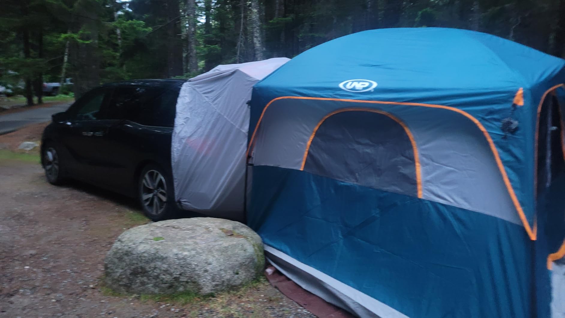 UNP SUV Tent for Camping, 6-Person SUV Tailgate Tent - Easy Set Up with Rainfly, 10'x9'x78in(H) customer photo 2