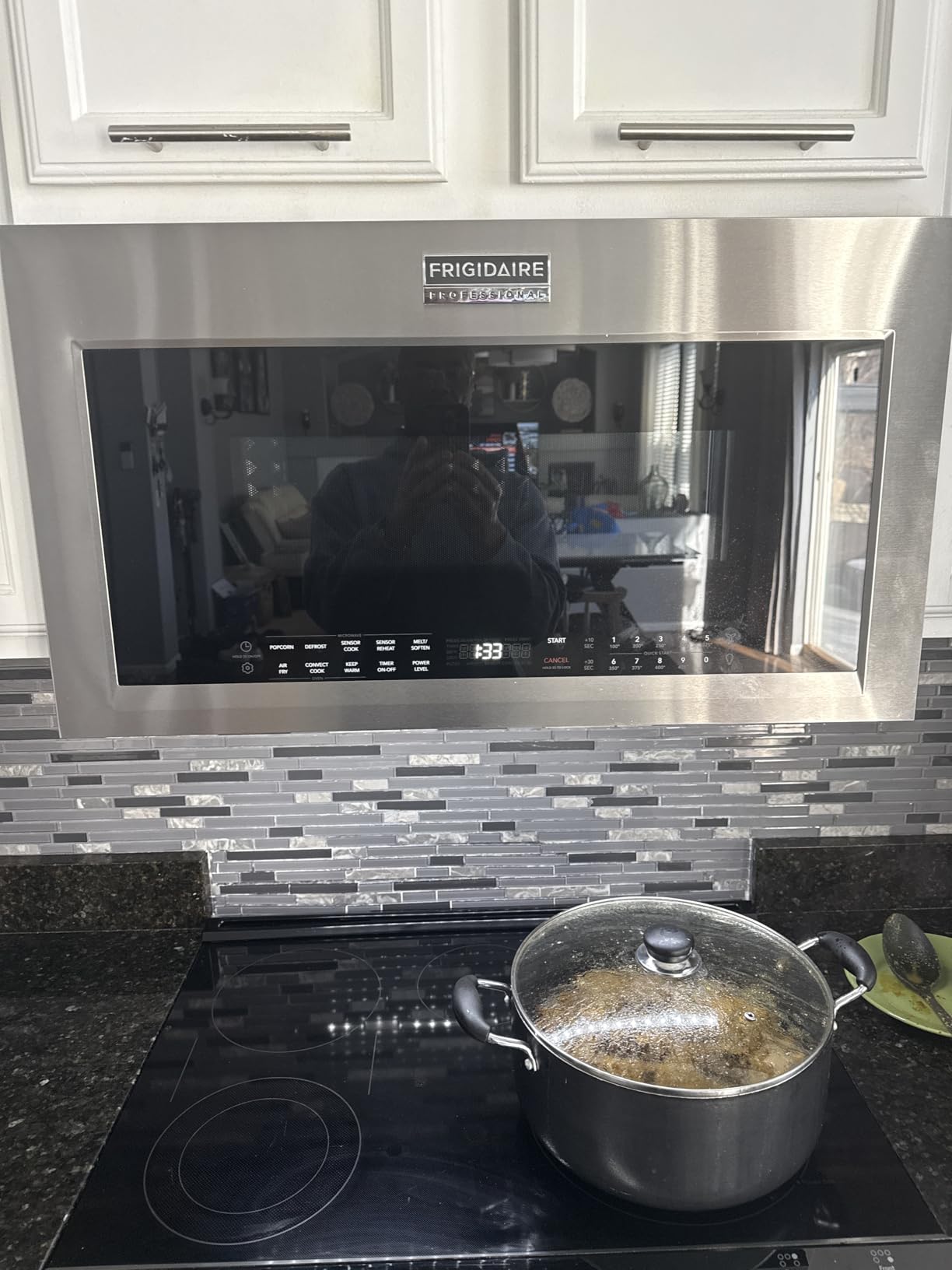 Professional 30 in. 1.9 cu. ft. Over-The-Range Microwave in Stainless Steel with Vent and Air Fry customer photo 1