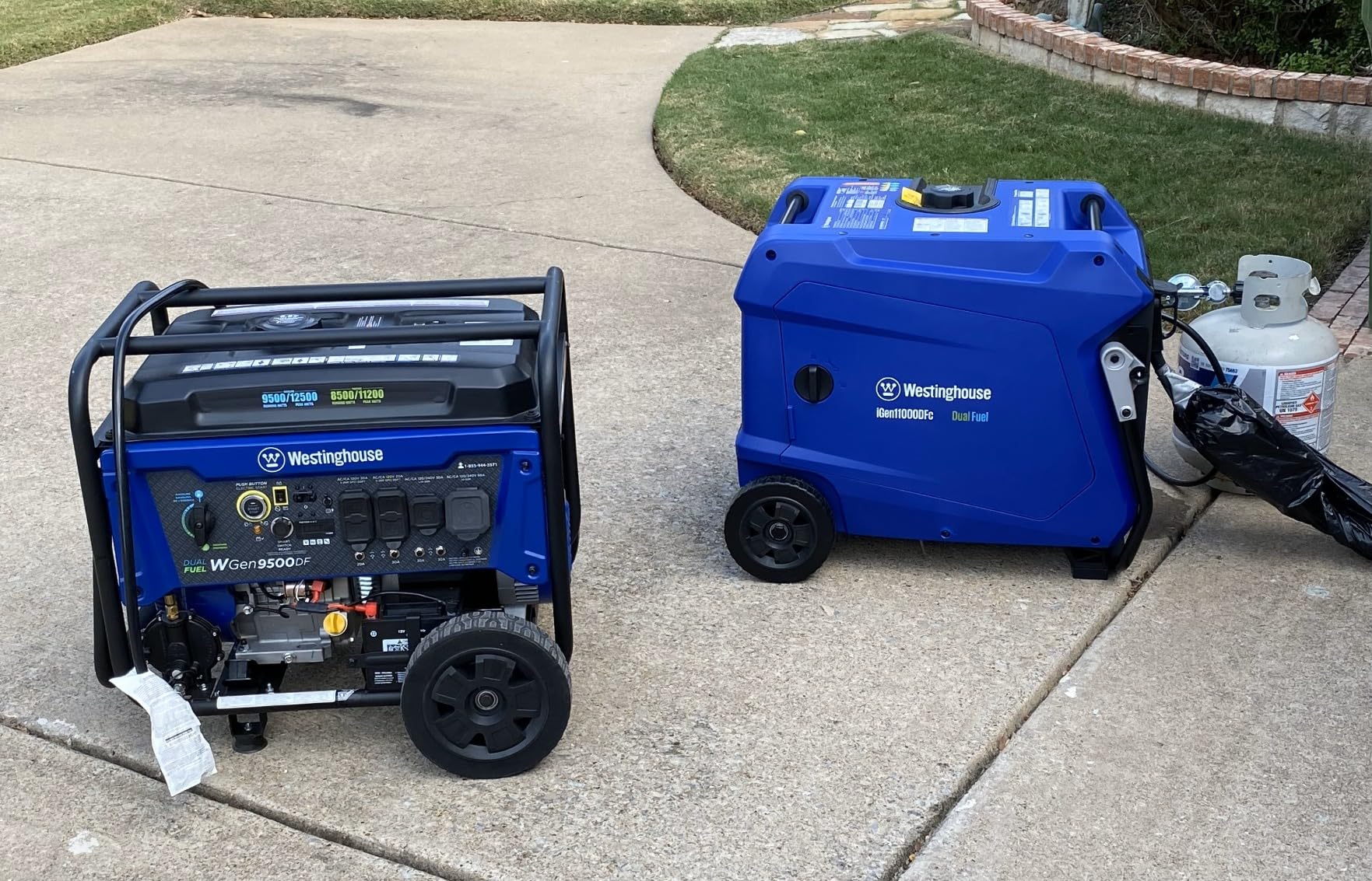 Westinghouse 12000 Peak Watt Dual Fuel Portable Inverter Generator, Remote Electric Start, Transfer Switch Ready, Gas and Propane Powered, Low THD - Safe for Electronics, CO Sensor customer photo 2