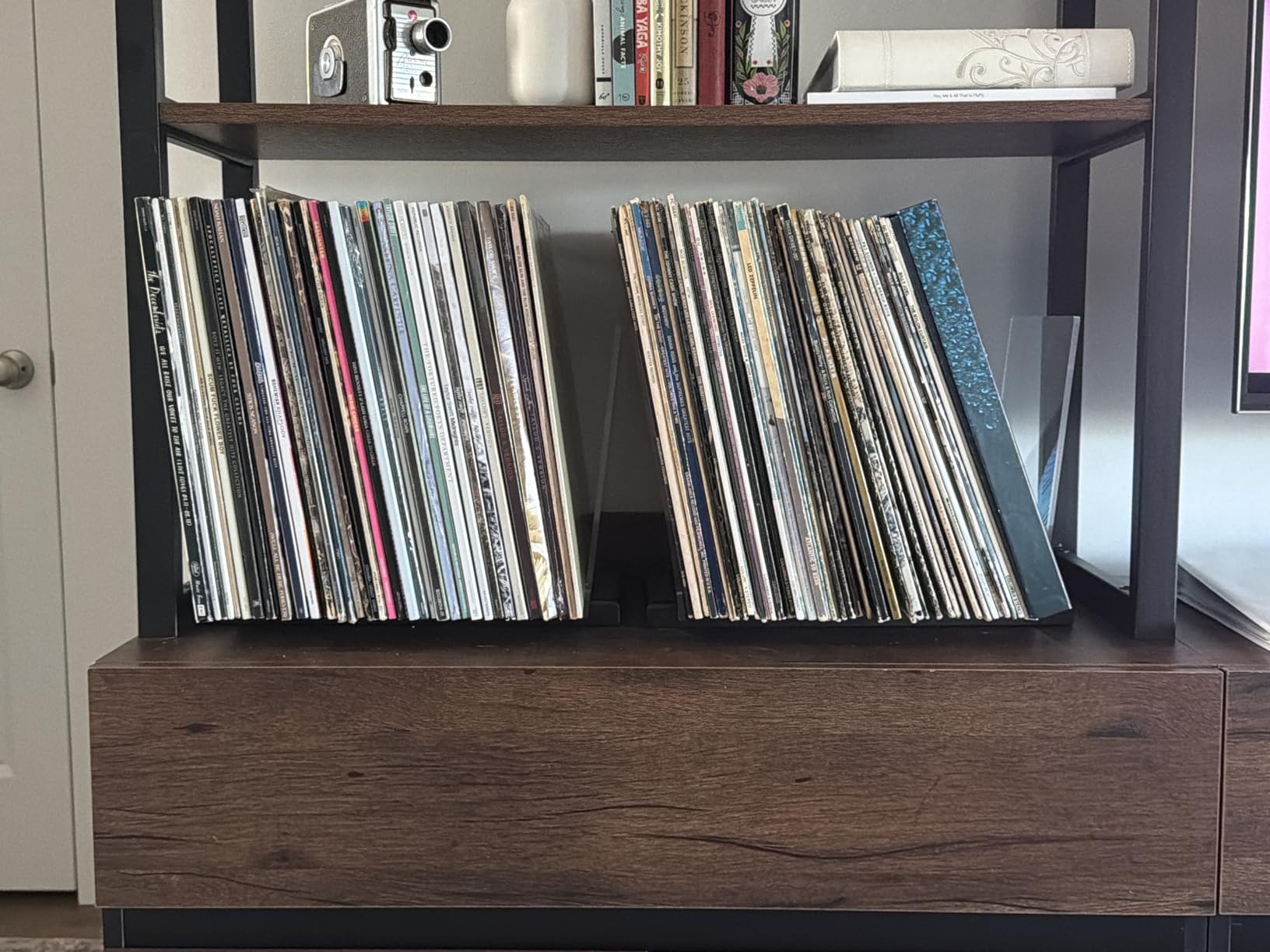 2 Cubes of Record Holder Shelf Storage Furniture - DIY Stackable 80-110 Vinyl Album Visualize Storage Box Cube - Natural Wooden Organizer Crate Cabinet customer photo 1