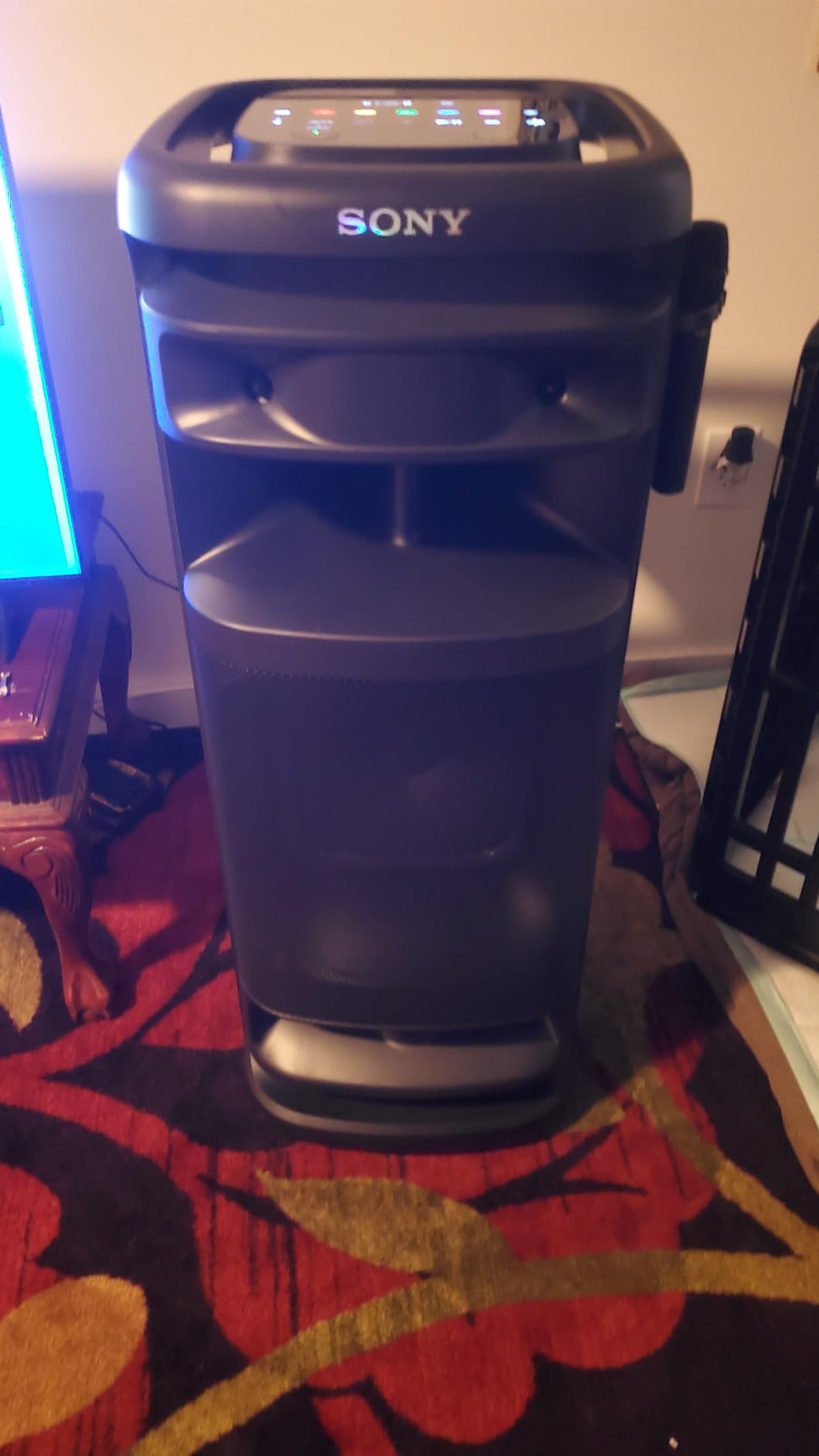 Sony ULT Tower 10 Bluetooth Karaoke Party Speaker with Powerful Bass, 360 Degree Sound and Party Lights, Included Wireless Microphone customer photo 2