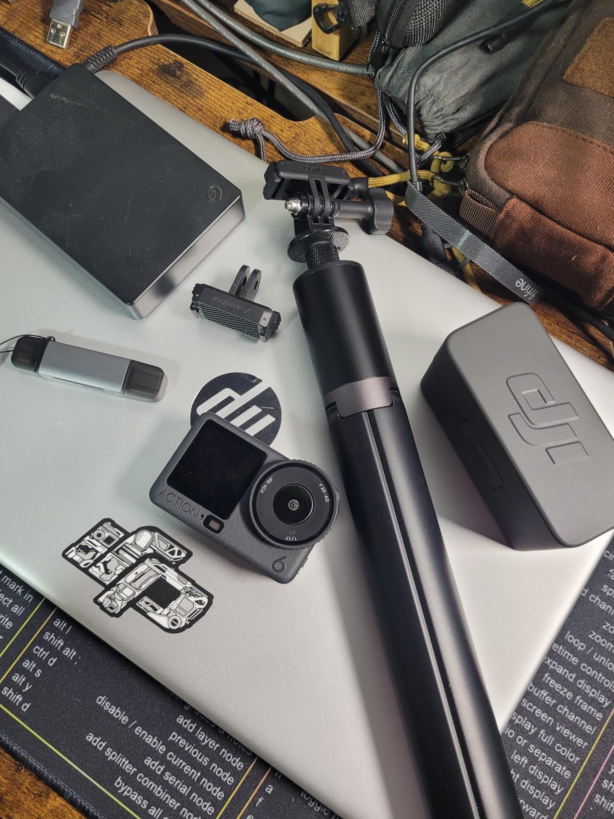 59in Invisible Selfie Stick Tripod for Insta360 X5/X4/X3/ONE X2/GO 3s/DJI Osmo 360, ULANZI TT52 Extension Pole Adjustable Waterproof Handle Grip for GoPro, DJI Osmo Pocket 3 Action 5 Pro/4 customer photo 2