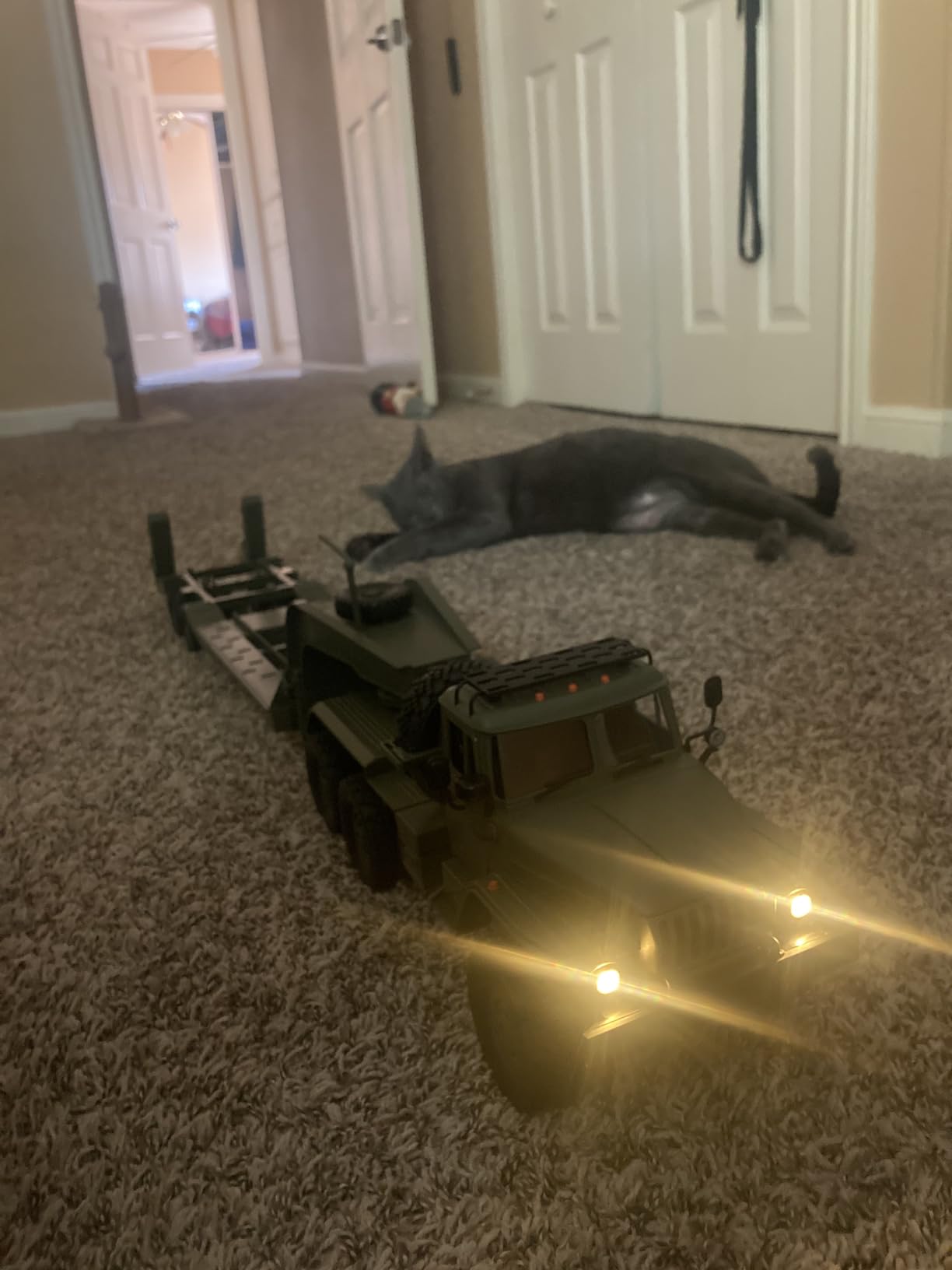 RC Semi Truck, 2.4Ghz 6WD Remote Control Army Truck Trailer, 41.3 Inch Large Size RC Car Toy, 1/16 Scale Tractor, Remote Control Electric Transport Vehicle Toy car for boy Gifts customer photo 2