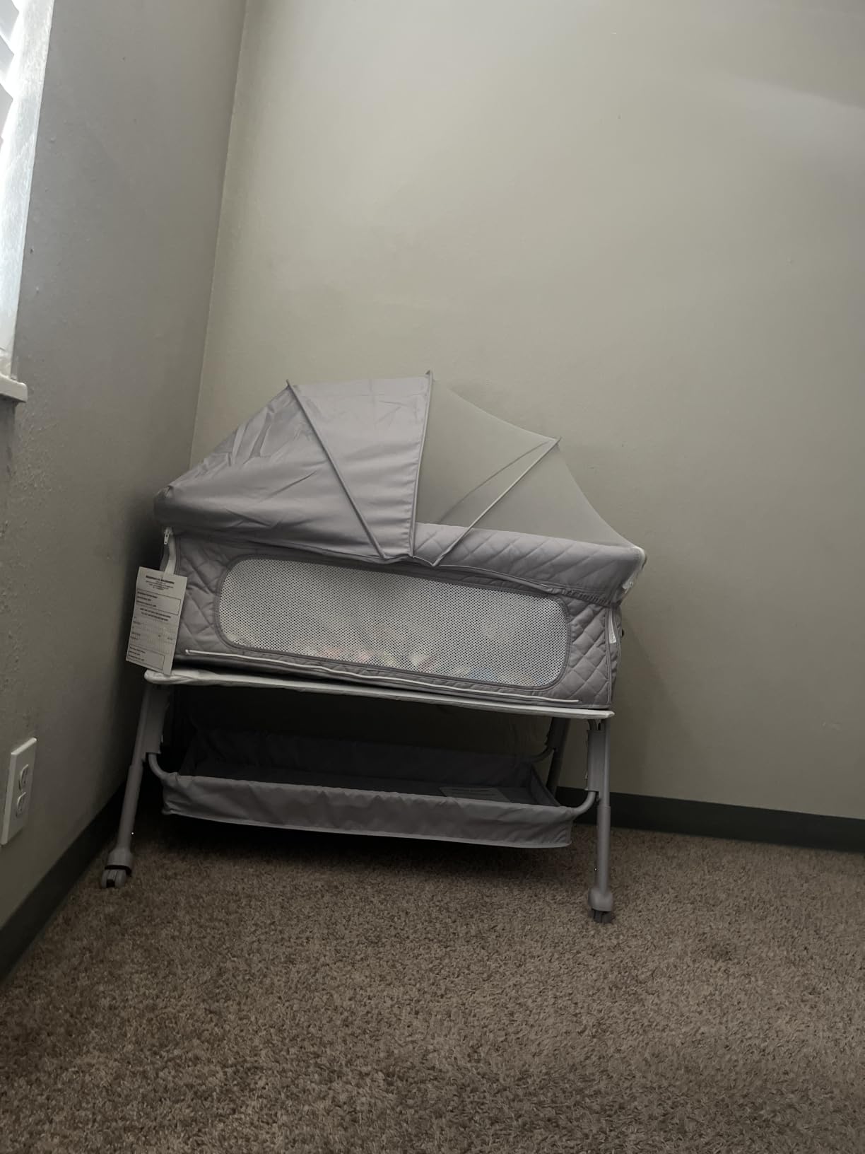 Bassinet Bedside Sleeper, Adjustable Height Baby Bassinet with Wheels, Easy Assemble & Folding Crib with Comfy Mattress, Breathable Mesh Bedside Bassinet for Infant Newborn (Grey) customer photo 1