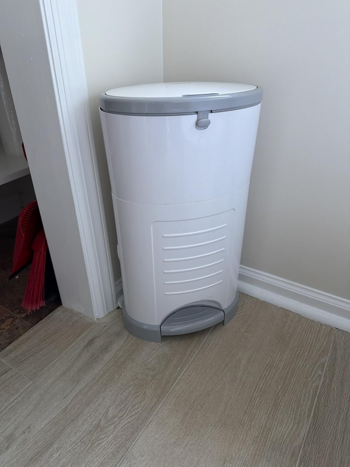 Diaper Dekor EKO Classic Diaper Pail, White | Eco-Friendly Diaper Pail Made with 70% Recycled Materials customer photo 1