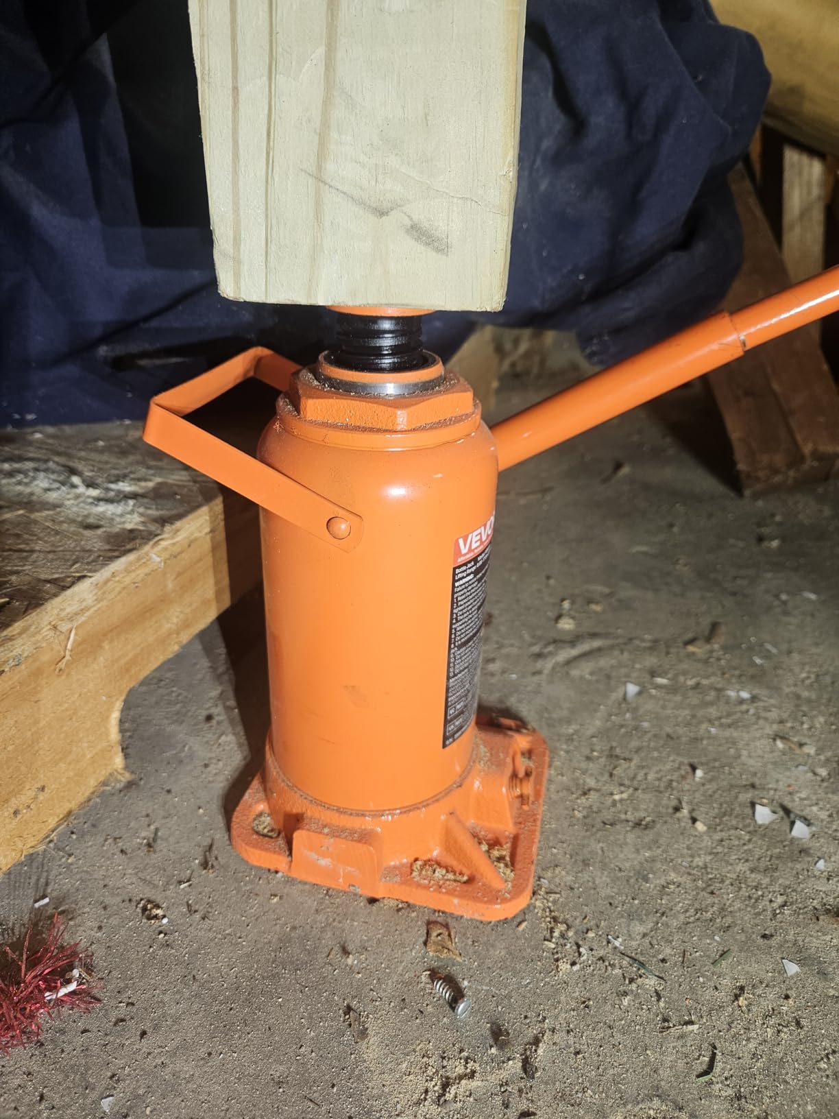 VEVOR Hydraulic Bottle Jack, 20 Ton/44092 LBS All Welded Bottle Jack, 7.5-14 inch Lifting Range, with 3-Section Long Handle, for Pickup Truck, Truck, Car, RV, Auto Repair, Industrial Engineering customer photo 1