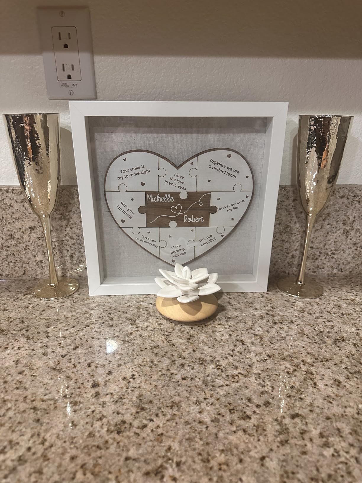 QDSSDECO 11x14 Shadow Box Frame with Linen Backboard & Real Glass, Wood Display Case, Deep Showcase to Hang The Photos, Tickets, Wedding Bouquets, Medals, Baby Sports Memorabilia, Black customer photo 2
