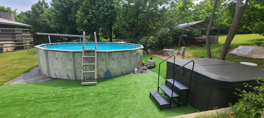 Scenic Outdoor Hot Tub, 6-Person 69-Jet Lounger 4-Pump Spa with Triple Water Columns and Bluetooth Stereo by Essential Hot Tubs customer photo 1