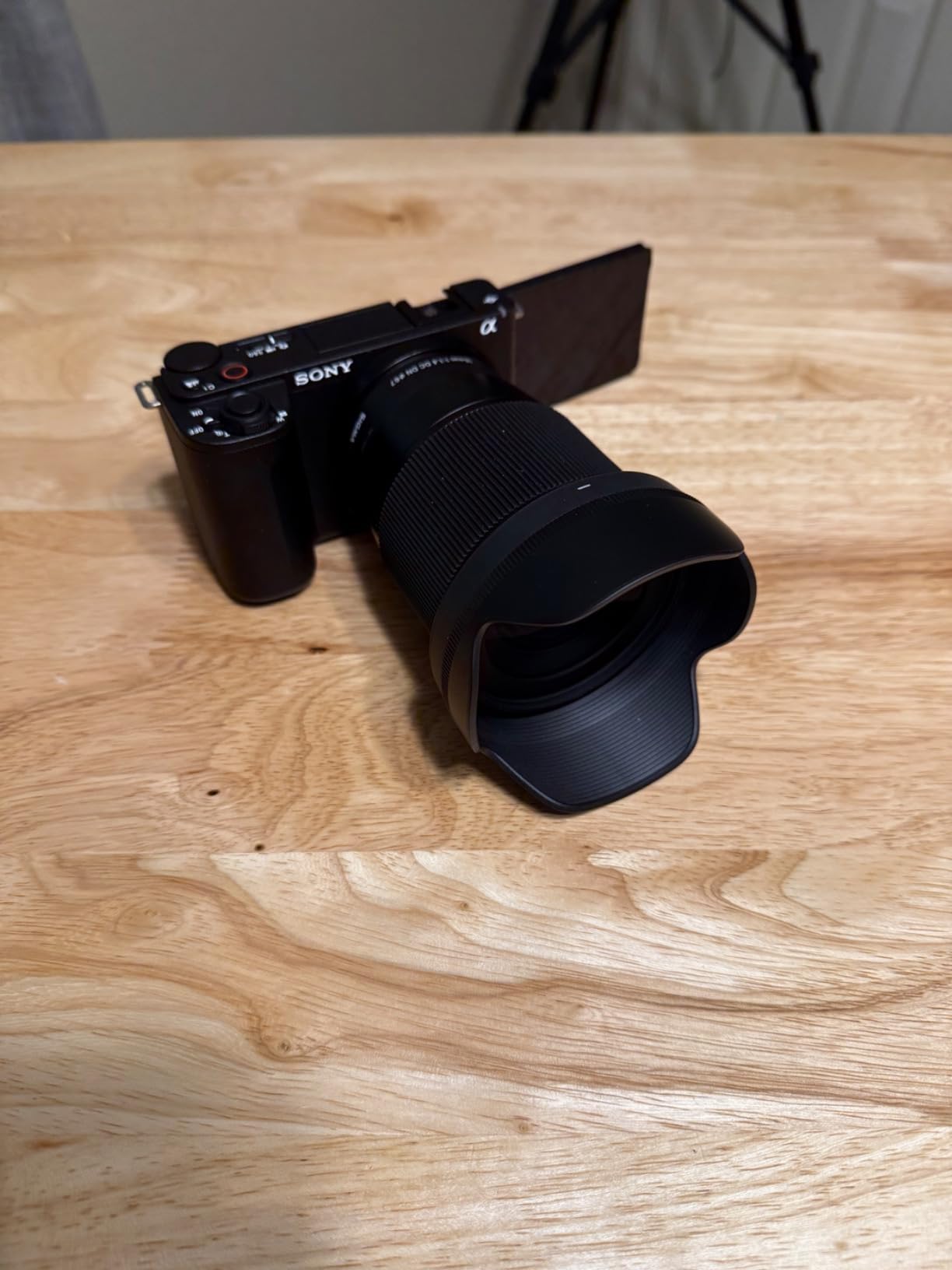 Sony Alpha ZVE10 II - APS-C Interchangeable Lens Mirrorless Content Creators' Camera - Black - Body Only | 26MP Aps-C Exmor R Sensor, Sony E-Mount, 4K Up to 60fps, 3
