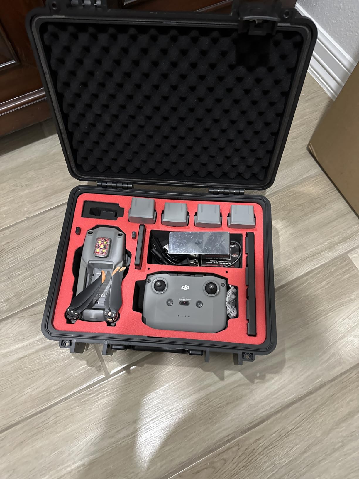 Ronin RS 4 Carrying Case for DJI RS4/RS 4 Pro,Black[Case Only] | RS4 Hard Box,RS4 Pro Gimbal Stabilizer Protection Accessories,Shockproof,Waterproof customer photo 2