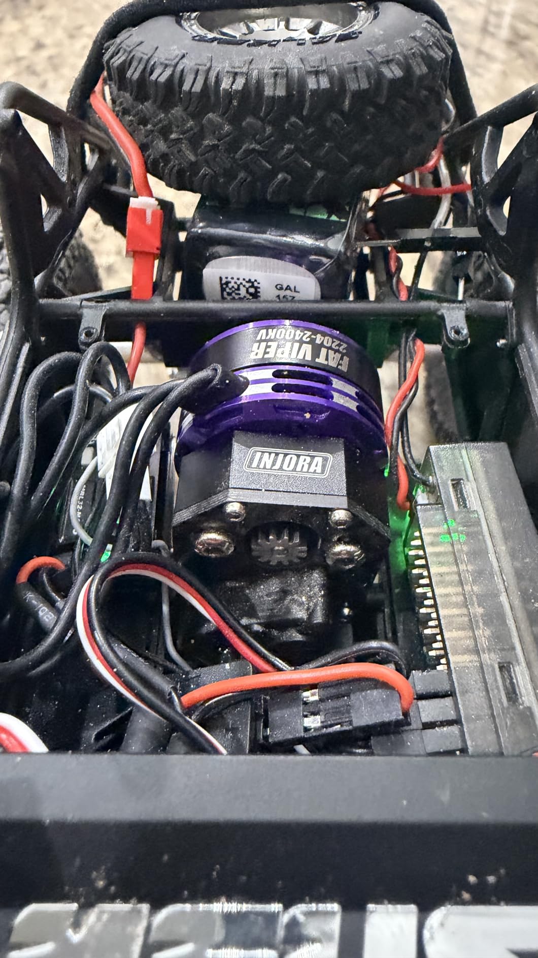 INJORA Fat Viper 2204 2400KV Brushless Outrunner Motor with Mount for 1/24 RC Crawler Axial SCX24 Upgrade customer photo 1