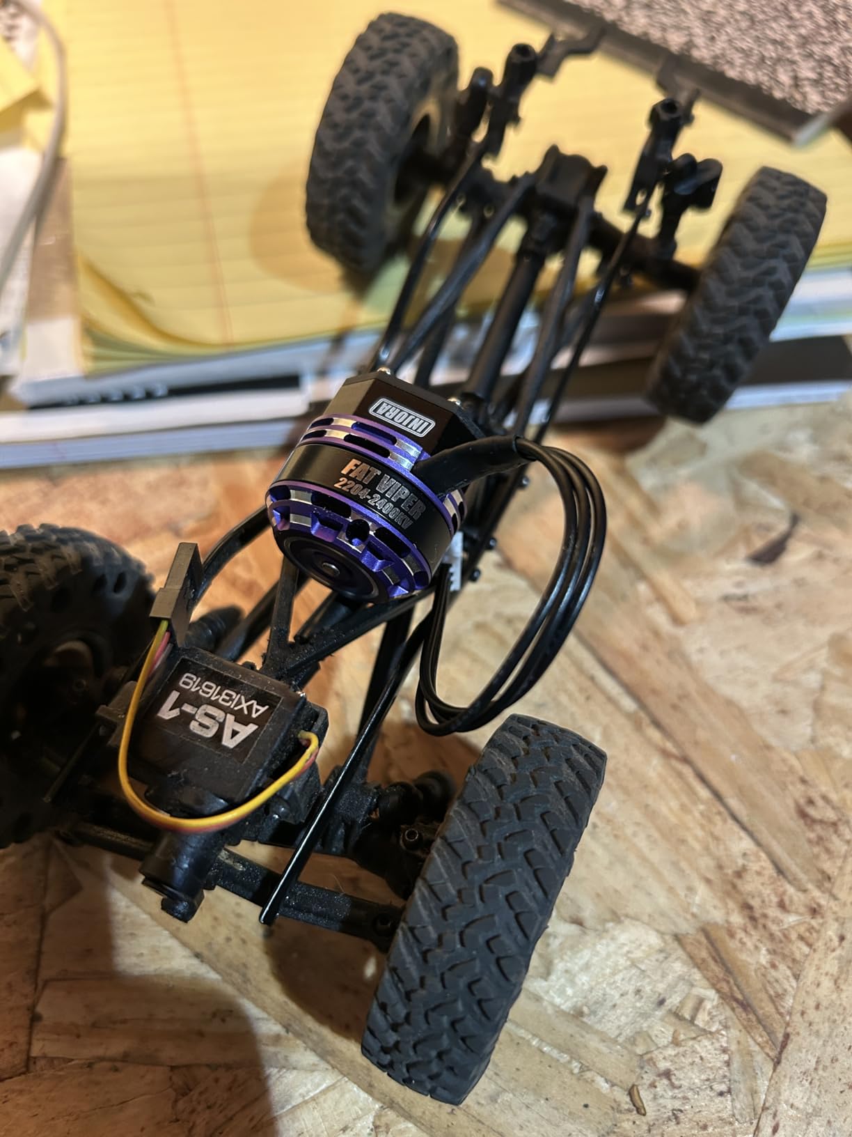 INJORA Fat Viper 2204 2400KV Brushless Outrunner Motor with Mount for 1/24 RC Crawler Axial SCX24 Upgrade customer photo 2