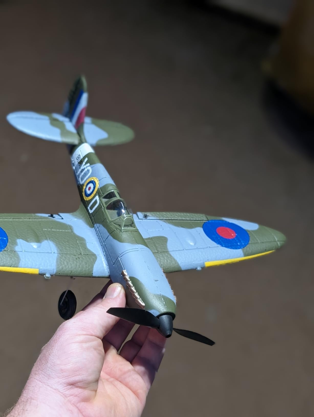 volantexrc RC Plane, 4CH Remote Control Airplane for Beginners & Adults | Spitfire Fighter RTF, Aileron, Gyro, Aerobatics & 3 Modes, Easy to Fly, Hobby RC Warbird Aircraft, Green customer photo 1