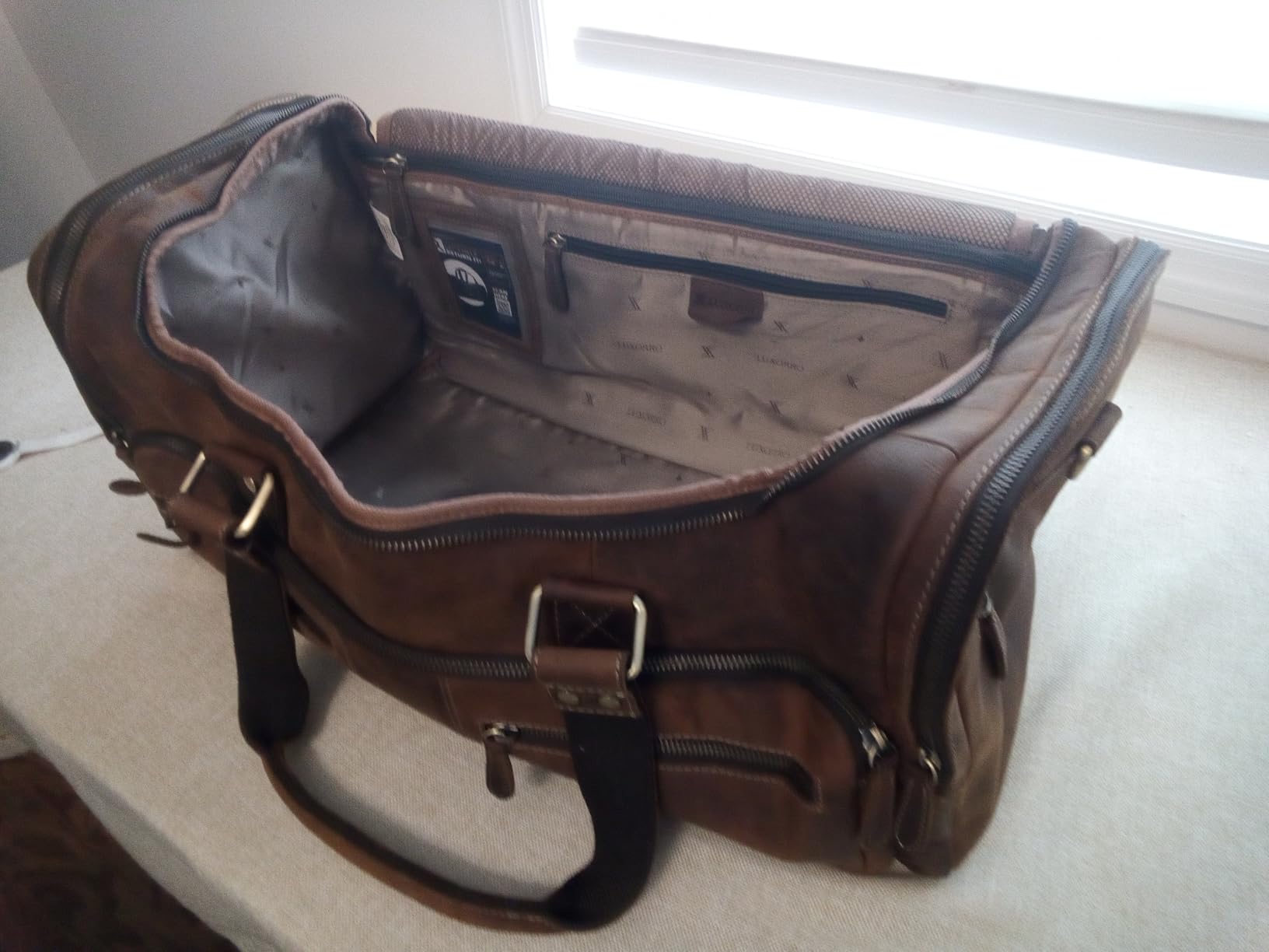 Luxorro Full Grain Leather Duffle Bag for Men | TSA Approved 22x14x9 Carry On Luggage | 22 Inch, 45L Capacity | Overnight Weekender & Travel Duffel | Dark Brown customer photo 2