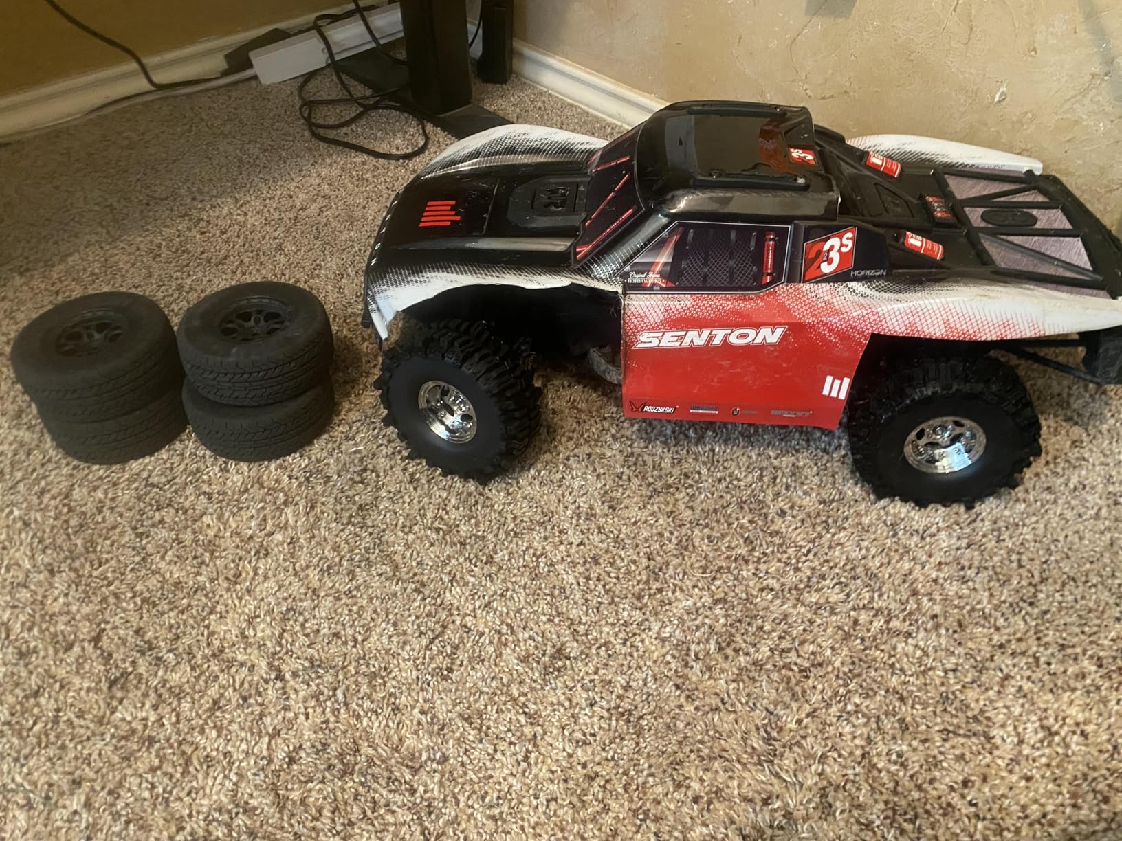 HobbyPark Negative Offset -10mm Deep Dish Aluminum Chrome 1.9 Beadlock Wheels and 1.9 Mud Slingers Tires for 1/10 RC Crawler Axial SCX10 TRX4 VS4-10 Gen8 RC4WD, Set of 4 customer photo 1