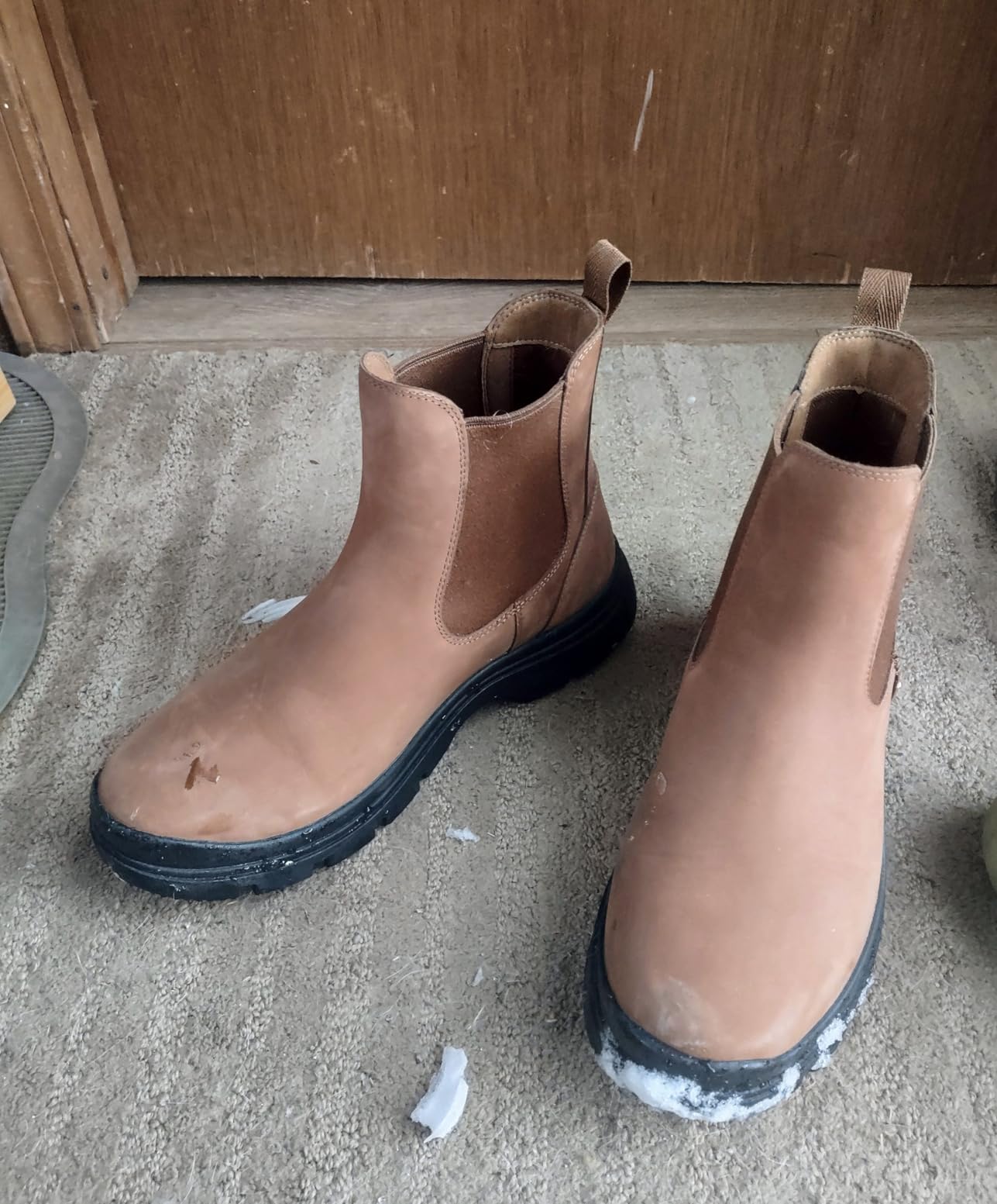 KEEN Women's Kosa Chelsea Classic Platform Style Comfortable Pull On Chelsea Boot customer photo 1