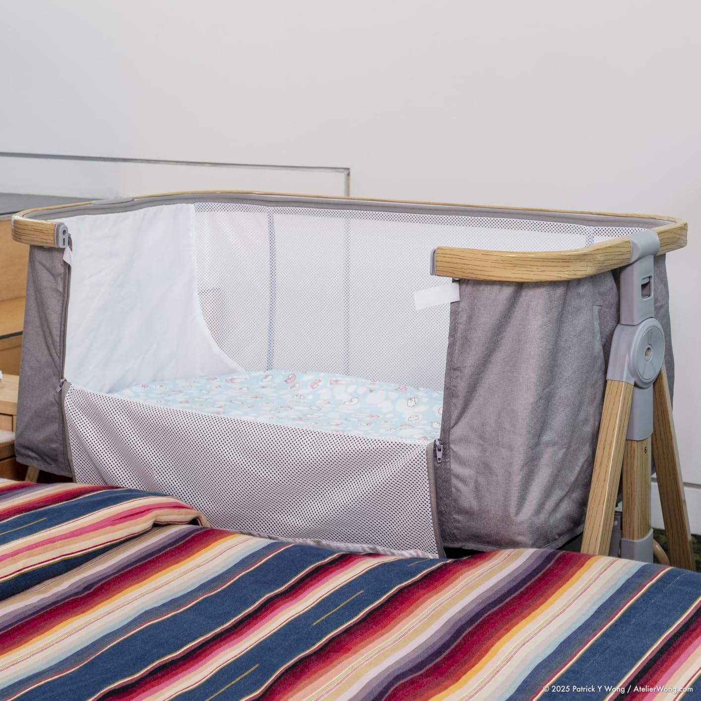 Baby Bassinet Bedside Sleeper with Waterproof Bassinet Crib Sheet and Soft Mattress, 6 Adjustable Height Bedside Bassinets with Wheels customer photo 2