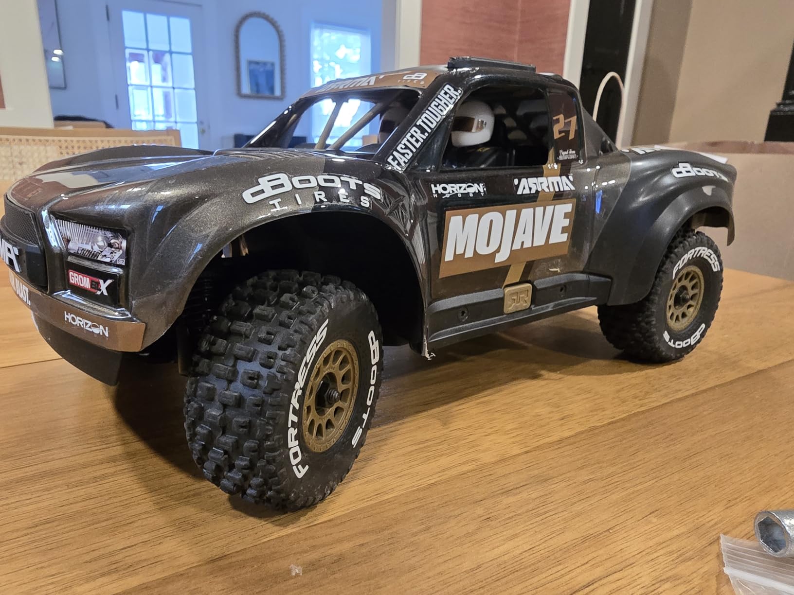 ARRMA Mojave GROM 4X4 223S BLX Brushless Desert Truck RTR, Black | ARA2304T1, Small Scale, With DSC customer photo 1