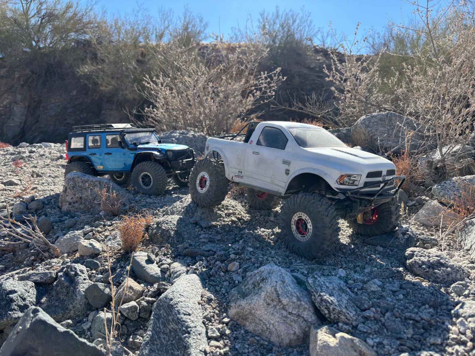 INJORA 1.9 S5 Kraken Claw Mud Terrain Tires for SCX10 1/10 RC Crawler Car customer photo 2