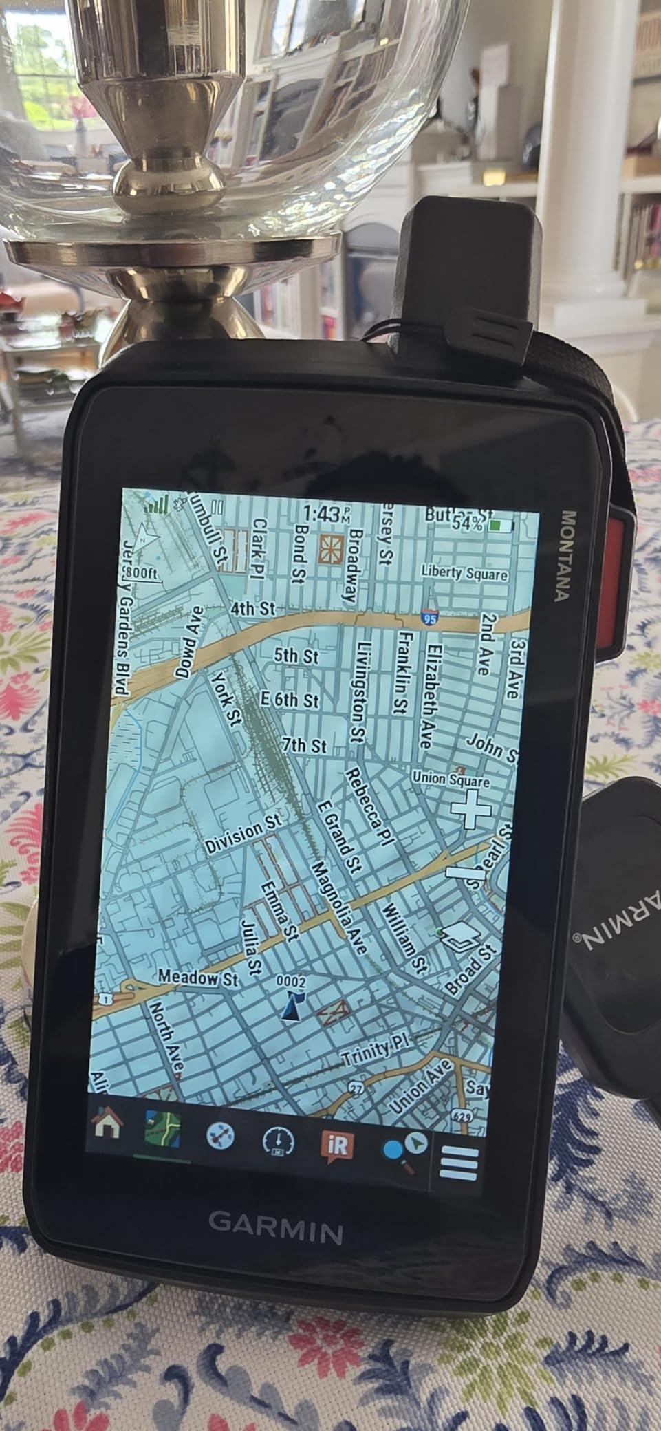 Garmin Montana 710, Rugged GPS Handheld Navigator with Large 5-inch Glove-Friendly Touchscreen, Satellite Imagery and Maps for Routing on Roads and Trails customer photo 2