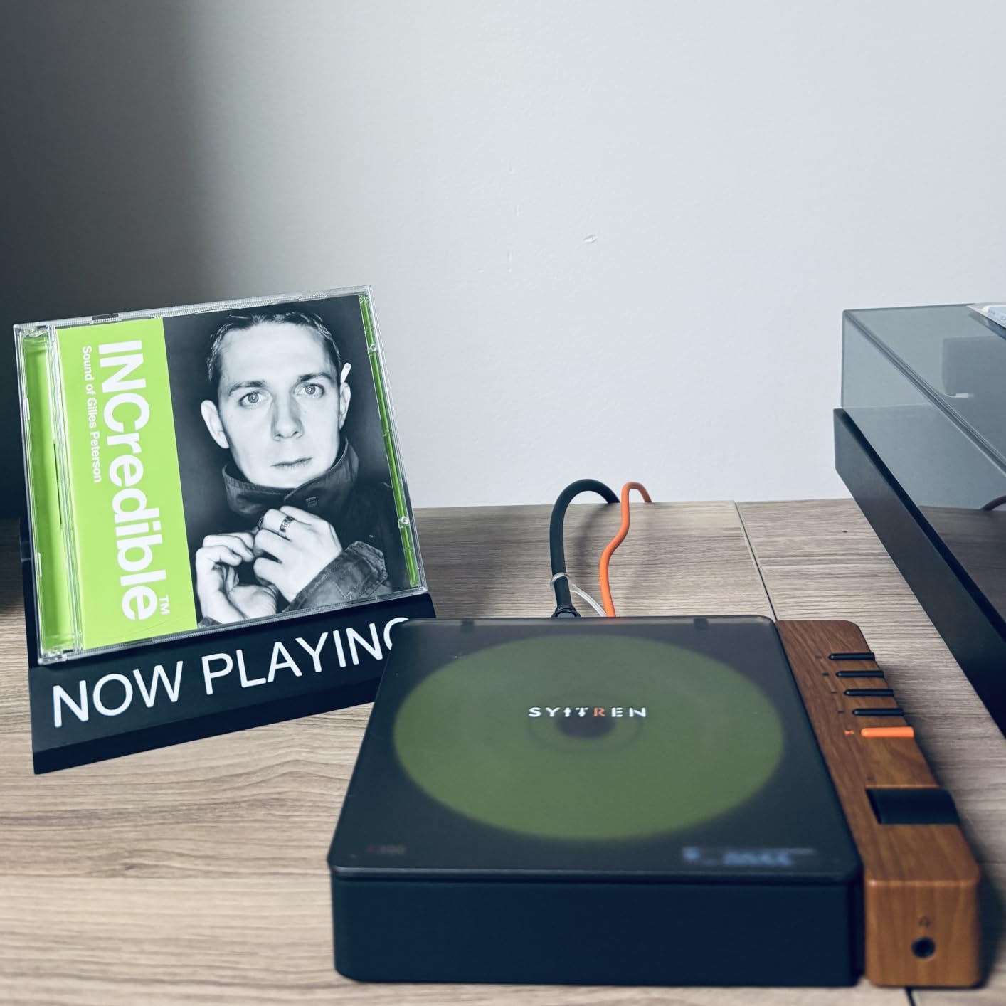 Syitren R300 Retro CD Player, Portable Bluetooth, SPDIF Out, Brown, Design Award, Desktop Decor, Rechargeable Battery, Music Player customer photo 1