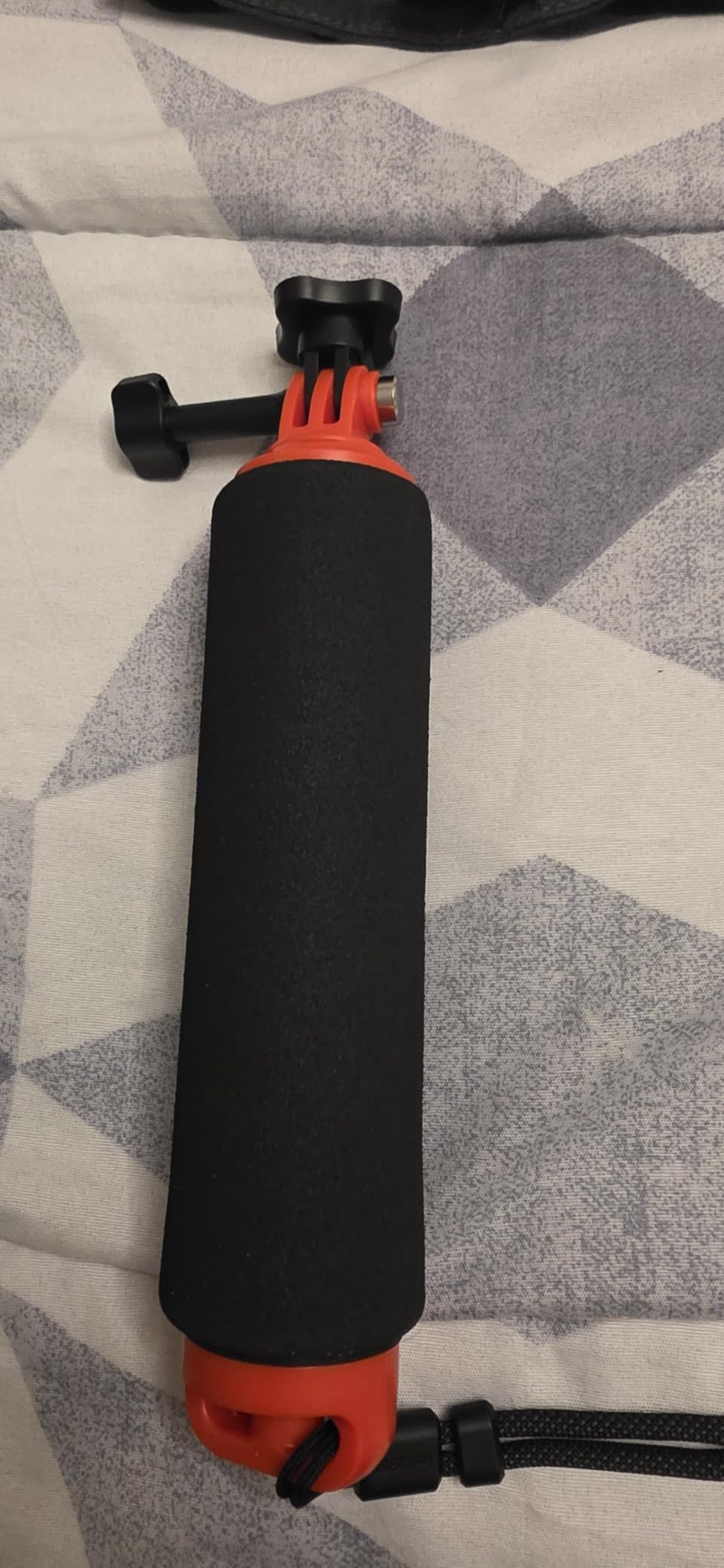 Insta360 Floating Hand Grip, Buoyant Mount with Non-Slip Handle, Compatible with Flow, Flow 2 Pro customer photo 1