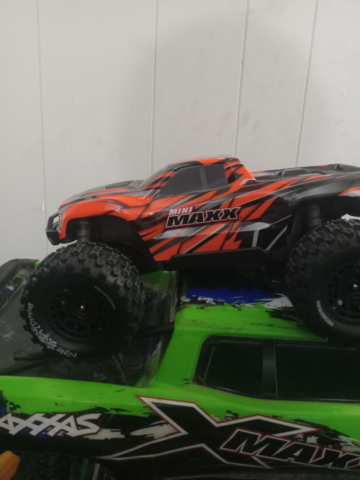 Traxxas 1/10 Brushless Mini Maxx BL-2s 30+ MPH RTR Monster Truck. Clipless Body, Sledgehammer Tires, Battery and Charger Included customer photo 2