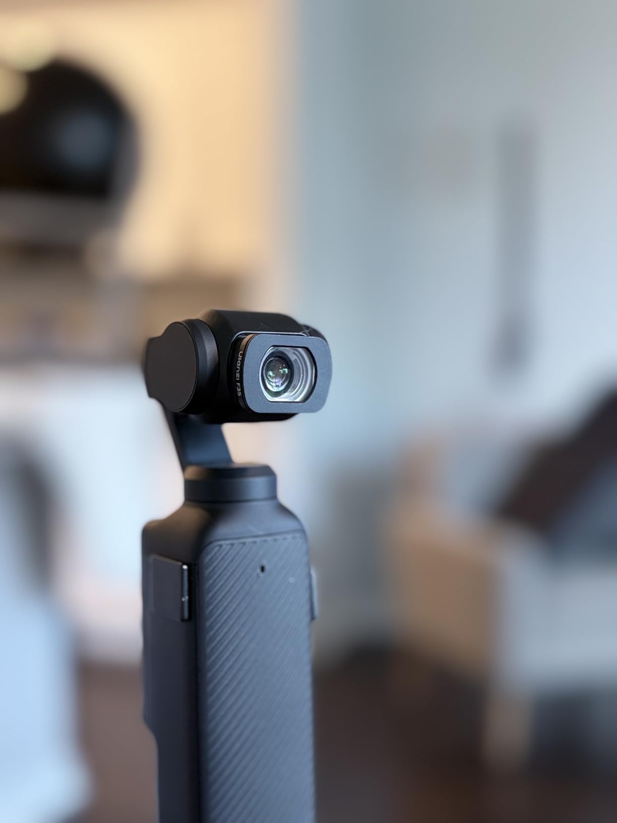 ULANZI F35 Wide Angle Lens for Pocket 3/Xtra Muse, 112° Wide-Angle Lens | Compatible with DJI Osmo Pocket 3/Xtra Muse, Magnetic Attach/Double-Sided Coated/HD Optical Glass customer photo 1
