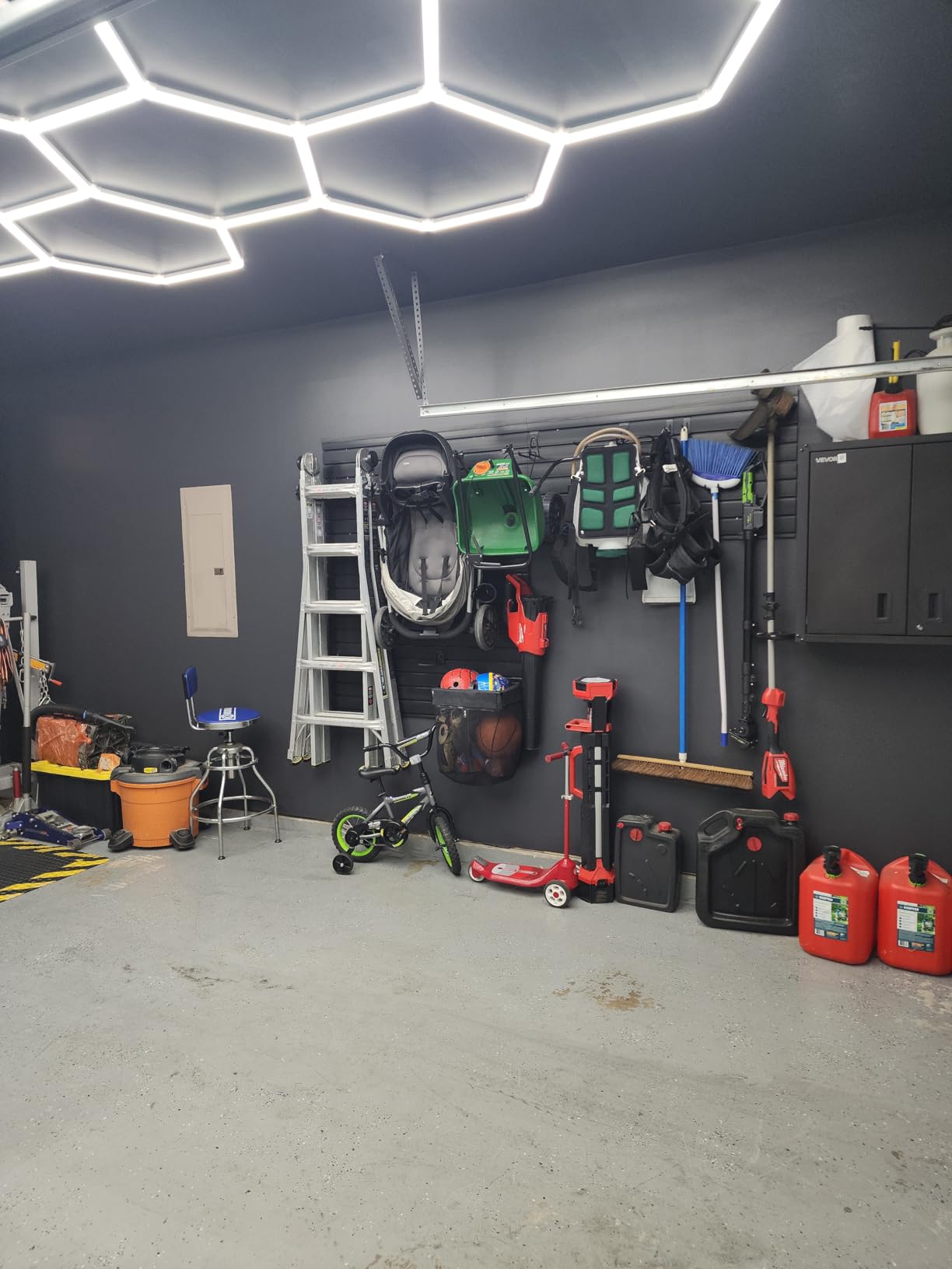 FRAYSCENT Slat Wall Paneling Garage Slat Wall Storage Systems Slatwall Panels Power Tool Organizer Wall Mount, PVC Garage Storage & Organization Products Slate Board (Black, 4ft x 8ft with 15 Hooks) customer photo 2