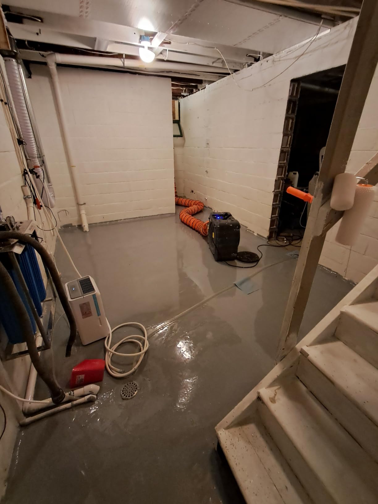 Epoxy Resin Coating 3 Gallon Kit - Clear, Standard Cure Speed, for Floors, Counter Tops, Garages & More, 100% Solids, 2 Components, Self Leveling, Chemical Resistant, Solvent-Free customer photo 1