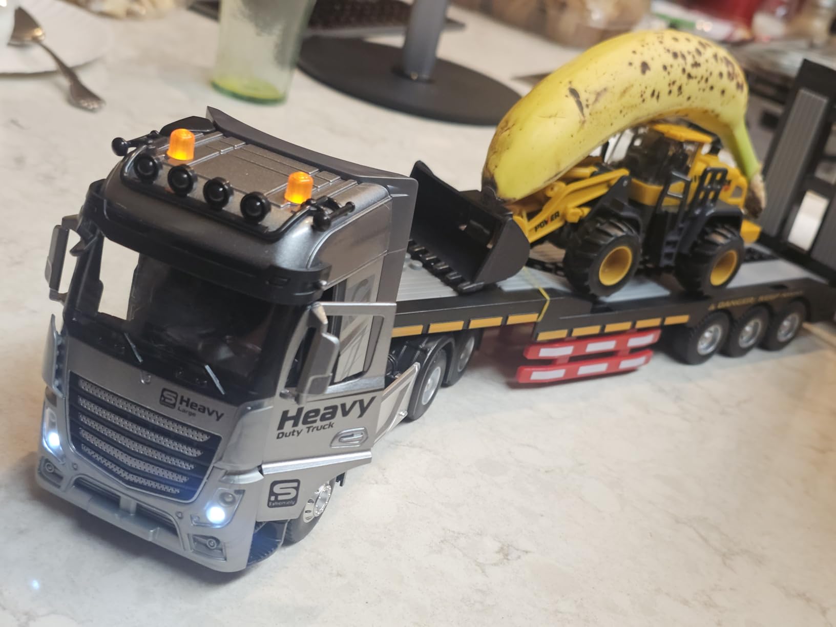 9 Channel RC Semi Truck Metal Cab, 2.4Ghz Remote Control Truck and Trailer | RC Tow Truck Construction Vehicle with Lights and Sounds, Birthday Gift for Kids Boys 14.6