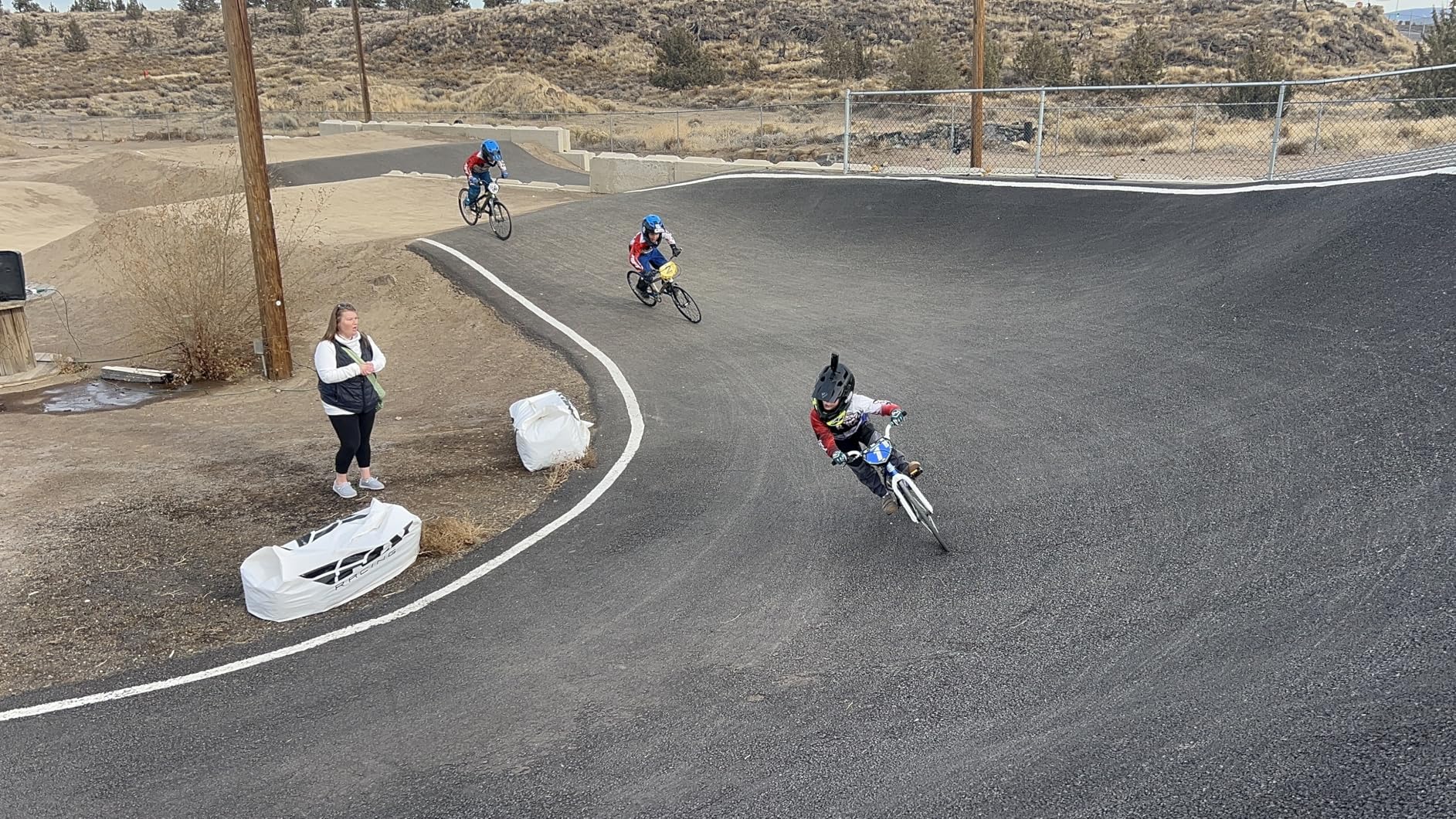 Utility Frame Case Cage for Insta360 X5, Metal Protective Case with Silicone Lens Cap Guard - Cold Shoe Mount, 3 x 1/4