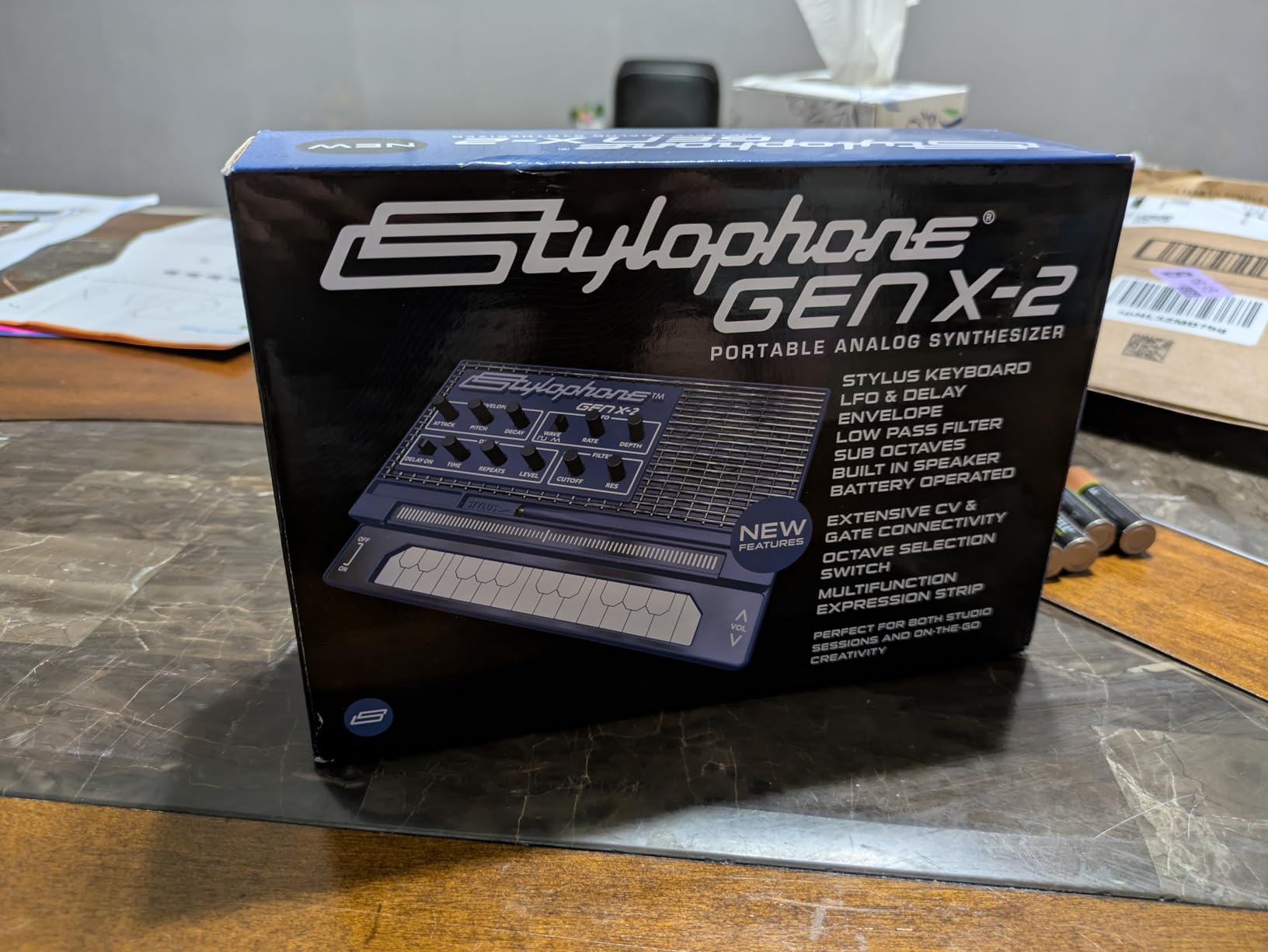 Stylophone GEN X-1 Portable Analogue Synthesizer with Built-in Speaker, LFO, Filter, Analogue Delay and CV/Gate Output customer photo 1