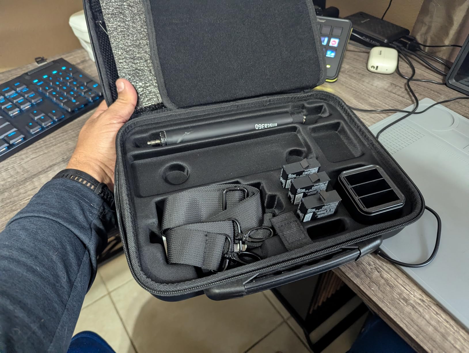 STARTRC VCR Carrying Case for Insta360 ACE Pro/Ace Pro 2 Xplorer Grip Kit Accessories Storage Travel Bag for Insta 360 Multi Mount/114cm Selfie Stick customer photo 2