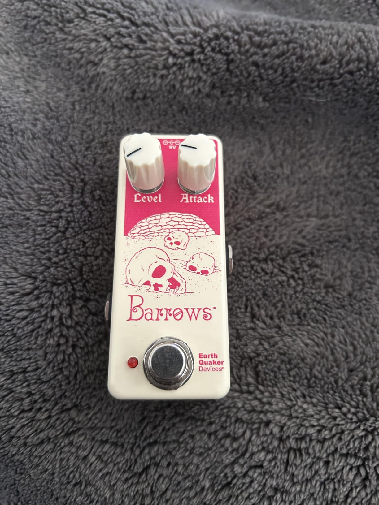 EarthQuaker Devices Barrows Fuzz Pedal - White customer photo 1