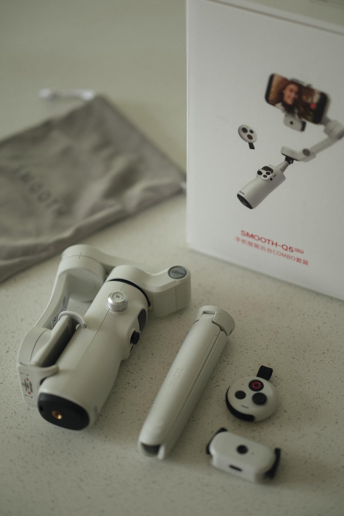 ZHIYUN Smooth Q5 Ultra Combo [Official] Gimbal Stabilizer for iPhone, Portable Foldable Phone Gimbal with Detachable Voice Remote Control, AI Tracker, Built-in Extension Rod, Fill Light, for Vlog customer photo 1