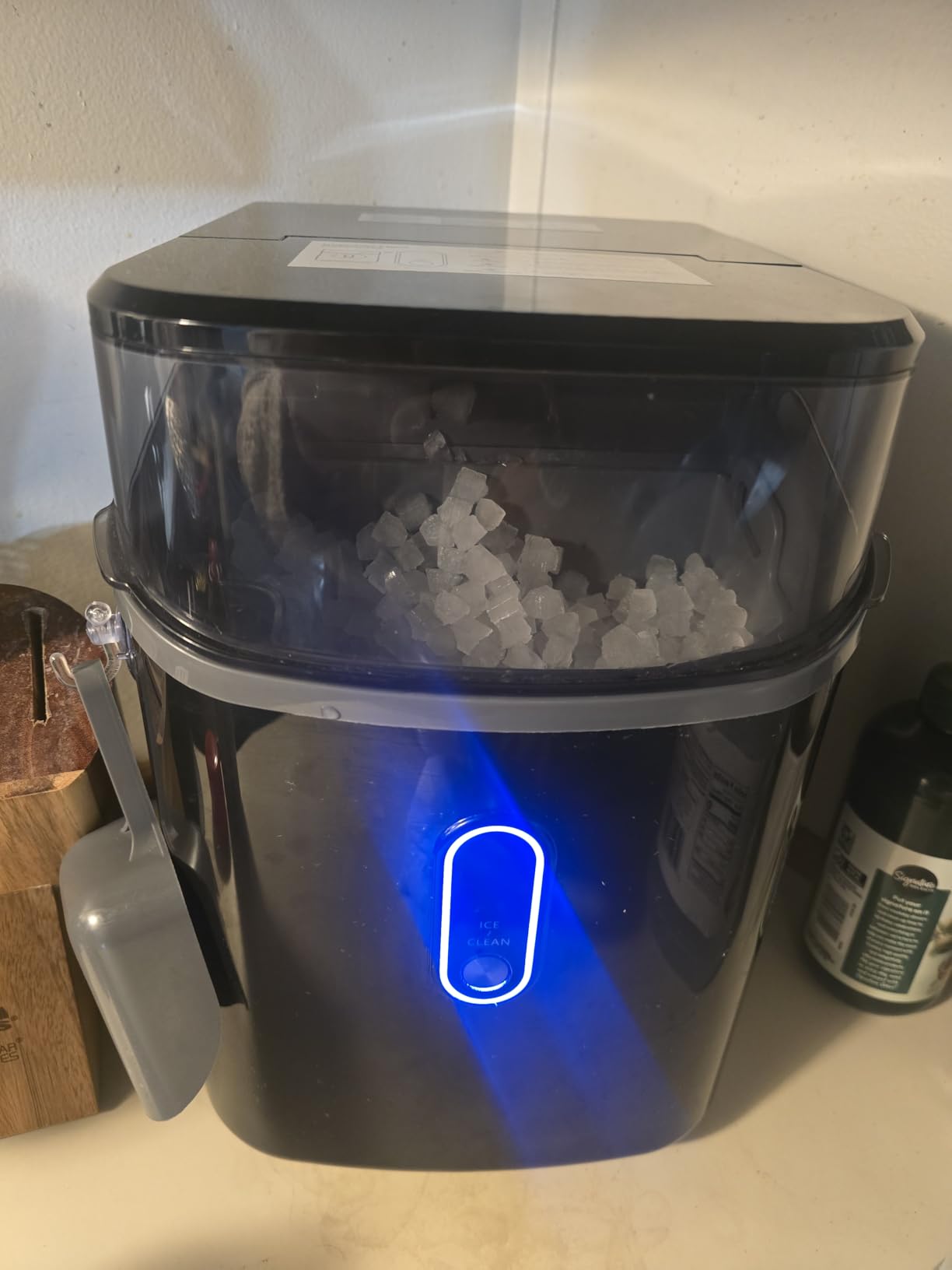 Silonn Nugget Ice Maker Countertop, Pebble Ice Makers with Crushed Soft Chewable Ice, 33lbs Per Day with Scoop, Pellet Portable Ice Machines with Auto-Cleaning for Home, Kitchen, Office (Black) customer photo 1