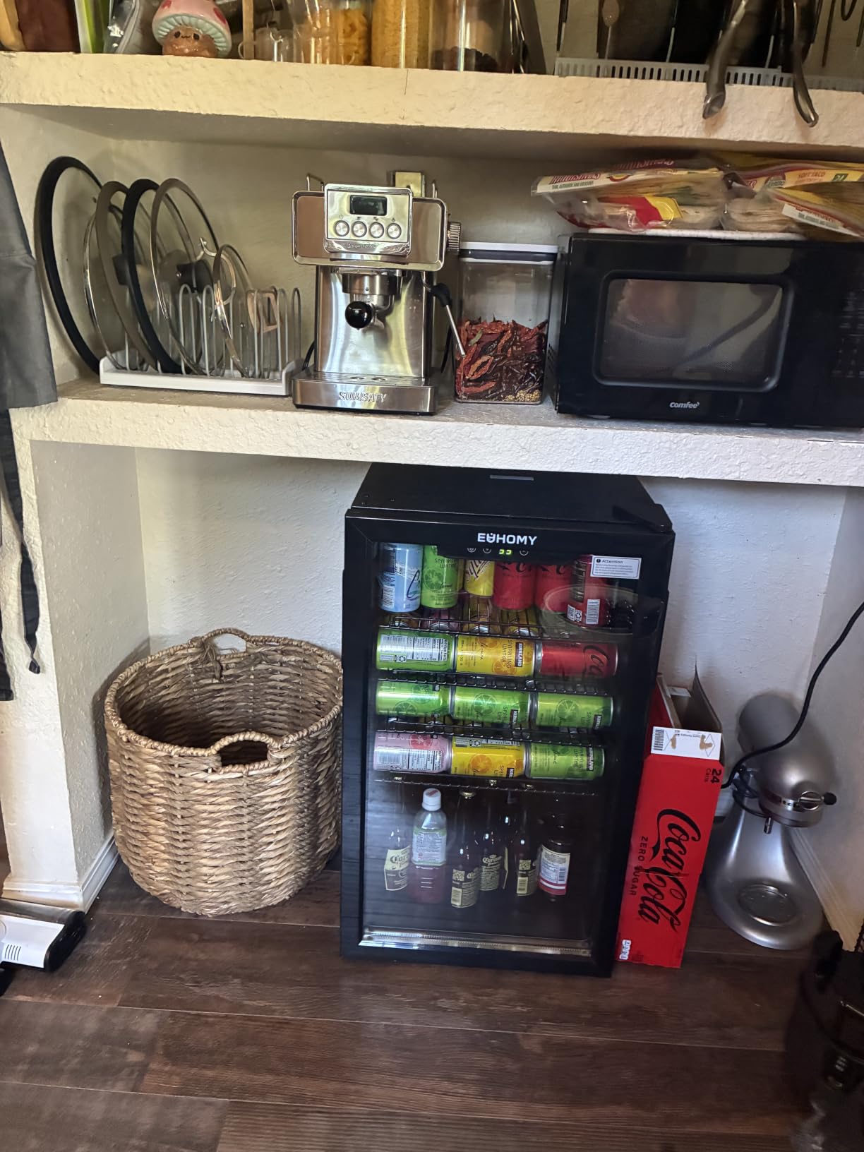 EUHOMY Mini Fridge 130 Can Beverage Refrigerator Cooler Glass Door for Soda Wine Beer, Beverage Cooler for Home, Bar, Office with Digital Temperature Control Removable Shelves, Black customer photo 2