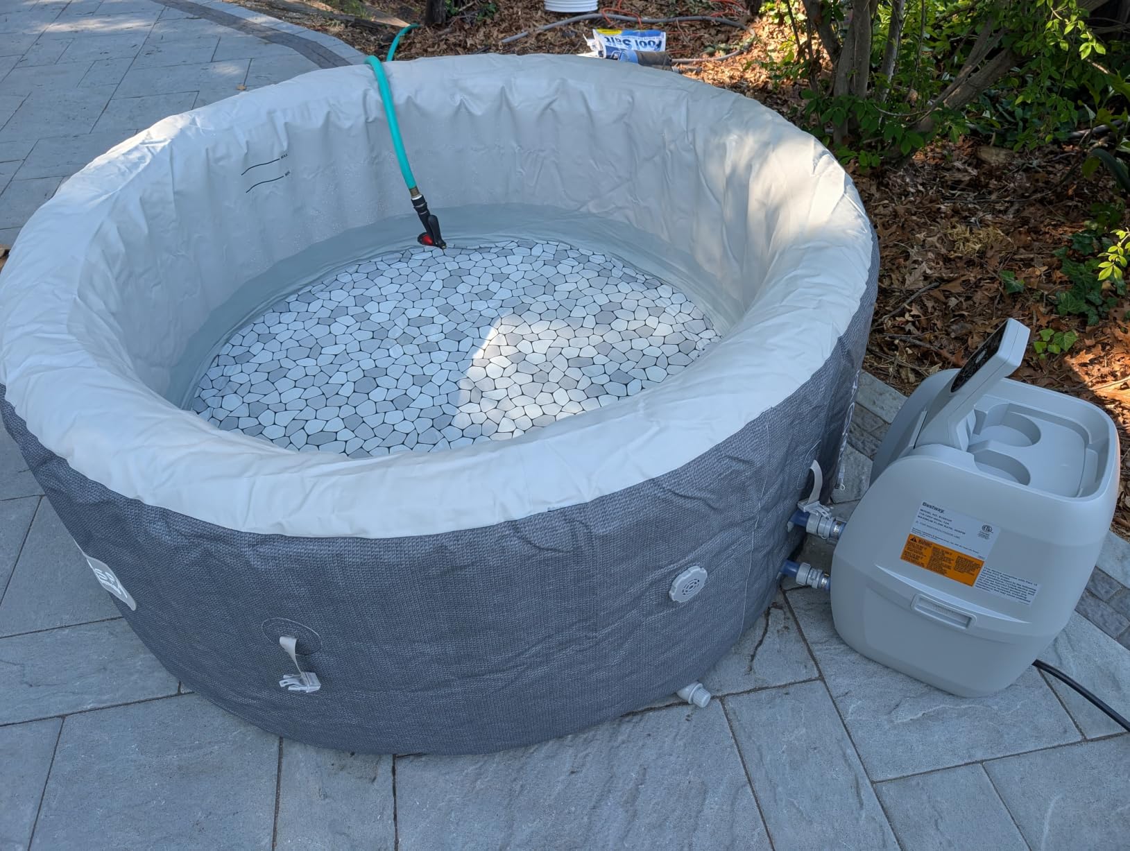Bestway SaluSpa Hot Springs Inflatable Hot Tub, Fits Up to 4-6 Persons, Energy-Efficient Portable Spa with Smart WiFi App Control, Outdoor Blow Up Hottub for Backyard, 140 AirJets, 77