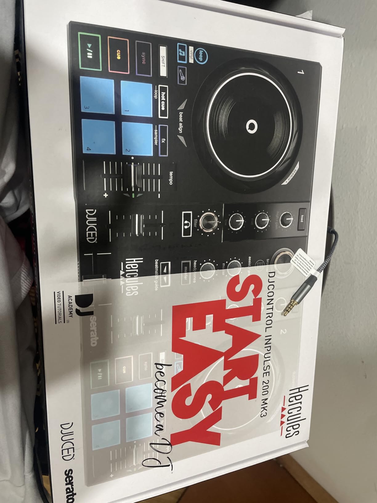 Hercules DJControl Inpulse 200 MK3 DJ Controller, 2 Deck DJ Mixer with Jog Wheels, Pads, Crossfader, Beginner DJ Equipment with Tutorials and Streaming customer photo 2