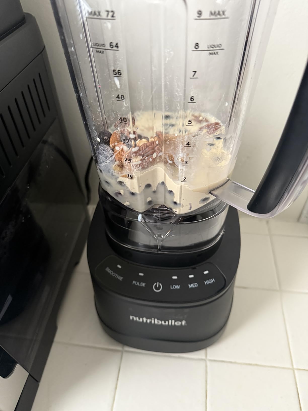 Nutribullet Power Core Blender, 1400W Peak Power, Smoothies, Crushed Ice & Frozen Fruit, Full-Size Countertop Blender, 72-oz Pitcher, Black, NBF70100 customer photo 1