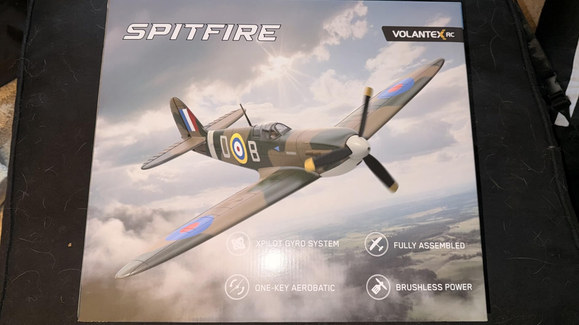 Brushless RC Plane 4 Channel - VOLANTEXR Spitfire Fighter 500mm RC Airplane with 6-Axis Gyro & XPilot Stabilizer, 3 Flight Modes 2.4G RTF Remote Control Airplane customer photo 1