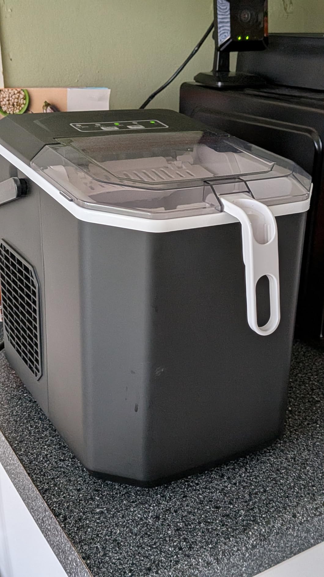 Silonn Nugget Ice Maker Countertop, Ice Basket with Handle, Quiet Operation & Self Cleaning Ice Machine, Chewable Ice, 33 lbs/24H, Portable Pellet Ice Maker with Scoop for Home, Kitchen and Office customer photo 1
