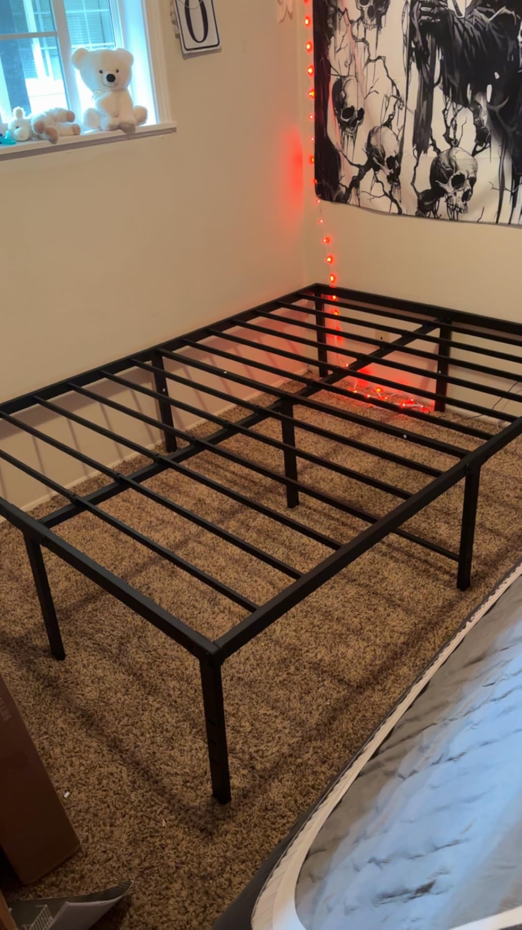 Sweetcrispy Twin Size 18 Inch Platform Bed Frame, Heavy Duty Metal Foundation Frame, Noise-Free Sturdy Steel Slats, Underbed Storage, No Box Spring Needed, Quick Setup customer photo 2