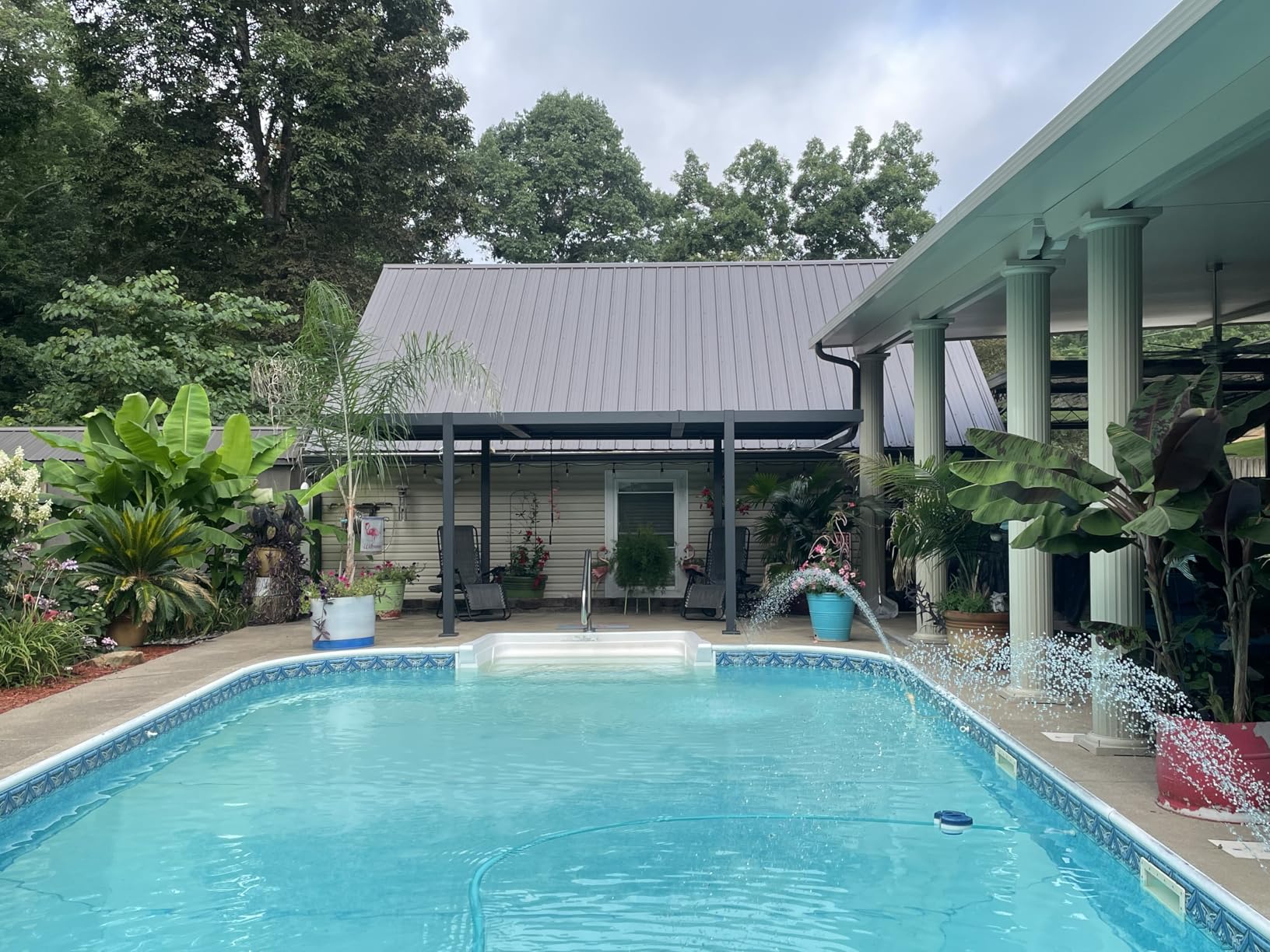 MELLCOM Pergola Louvered 10x12, Metal Hardtop Pergola with Adjustable Roof for Sun & Rain Shade, Outdoor Gazebo with Integrated Drainage System, Modern Rustproof Patio Canopy Carport customer photo 1