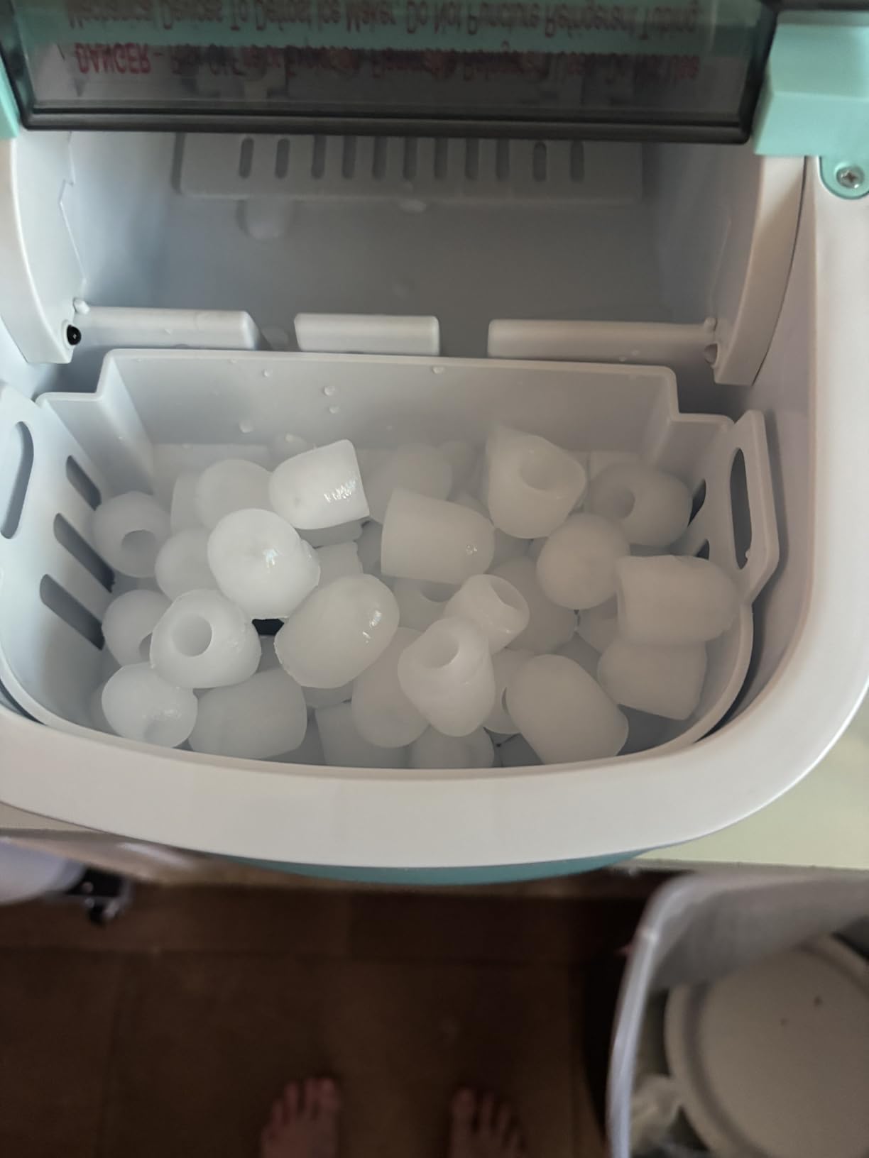 Crzoe Ice Makers Countertop with Handle, 2 Sizes of Ice, 8 Bullet Ice Cubes in 6 Mins, 26Lbs/24H, Portable Ice Maker with Self-Cleaning, Ice Machine for Home&Kitchen&Office&Party customer photo 2