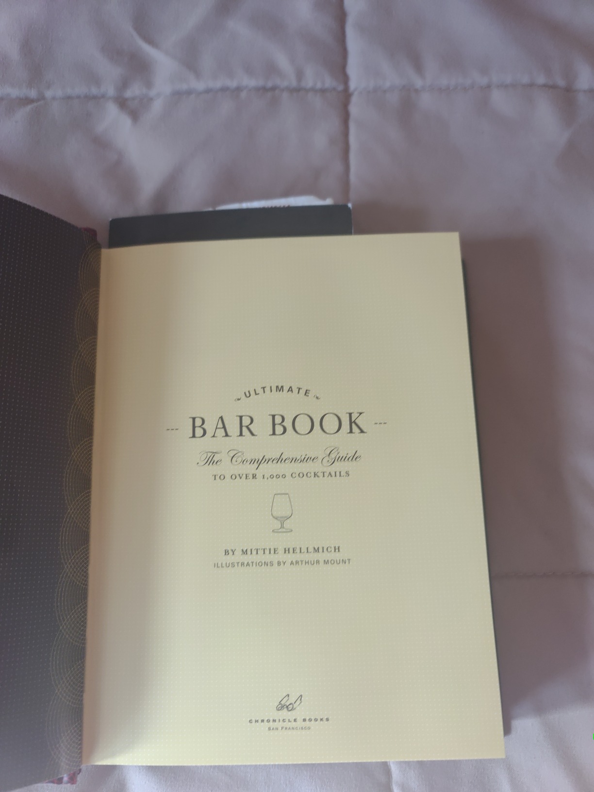 The Ultimate Bar Book: The Comprehensive Guide to Over 1,000 Cocktails customer photo 1
